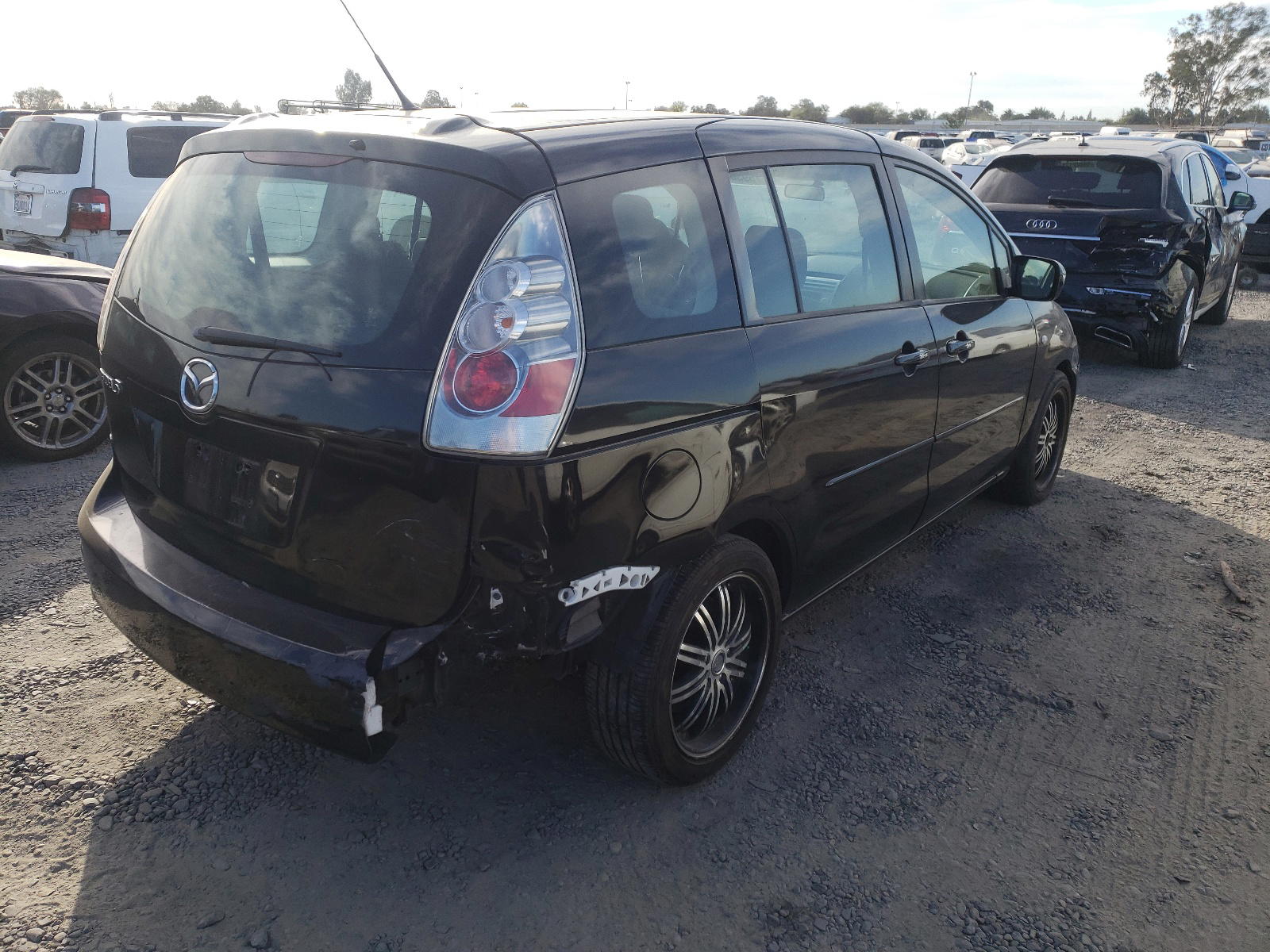 Photo 4 from auction – 2007 MAZDA 5 with VIN JM1CR293770136812