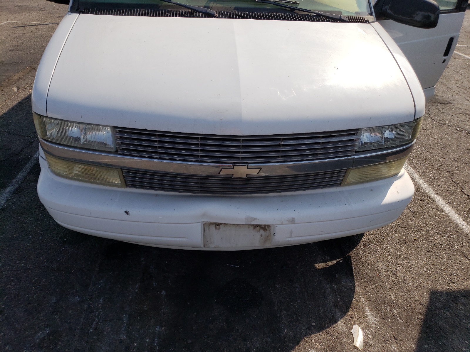 Photo 7 from auction – 2001 CHEVROLET ASTRO with VIN 1GNDM19WX1B144770