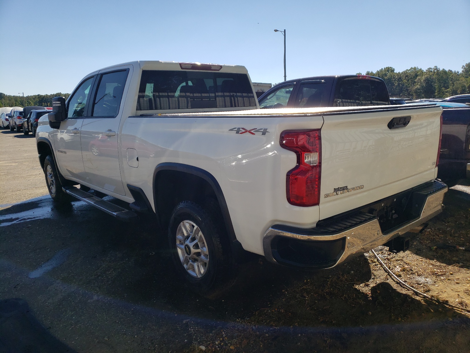 Photo 3 from auction – 2020 CHEVROLET SILVERADO with VIN 1GC4YNE75LF104417