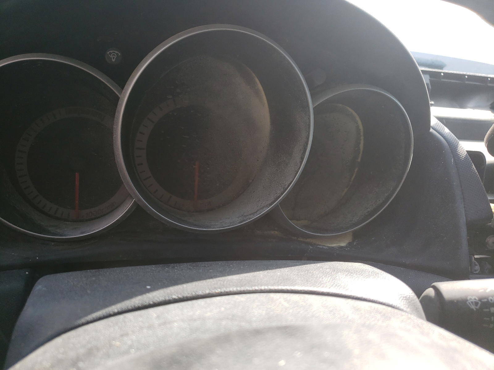 Photo 8 from auction – 2005 MAZDA 3 S with VIN JM1BK123551240145