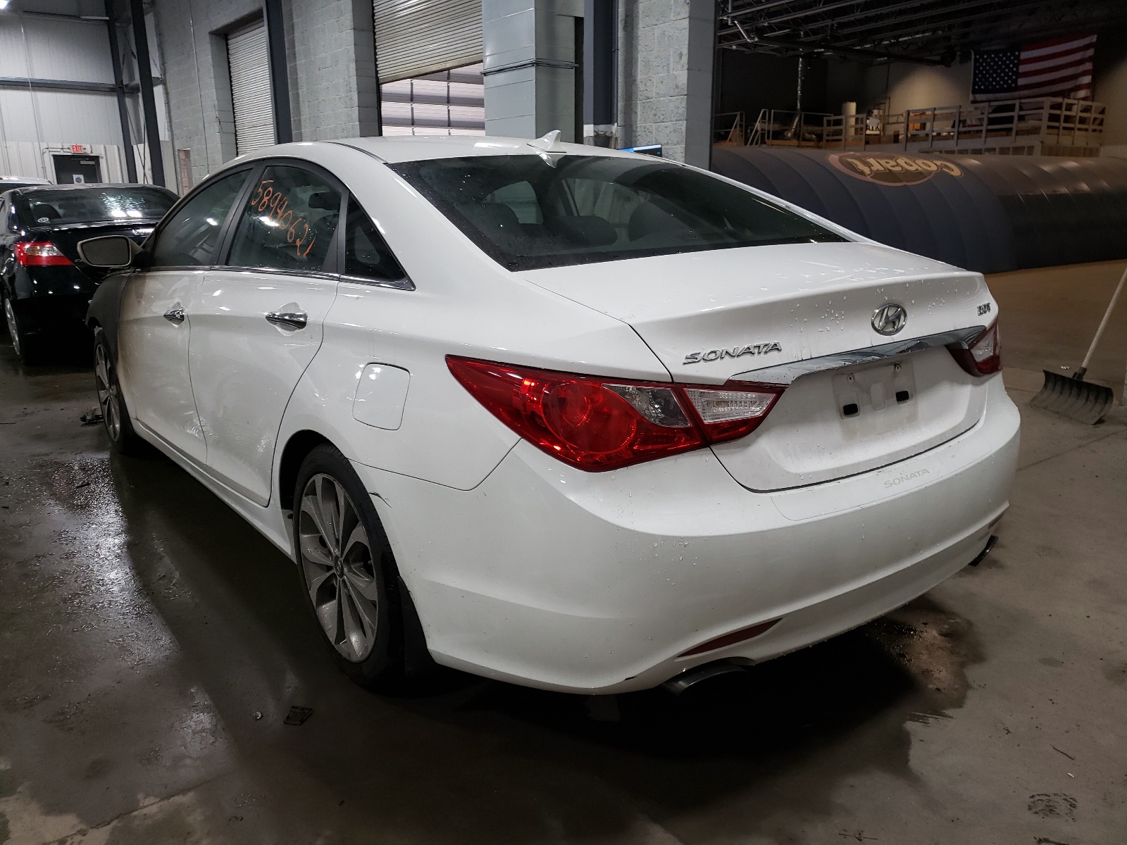 Photo 3 from auction – 2013 HYUNDAI SONATA SE with VIN 5NPEC4AB9DH765530