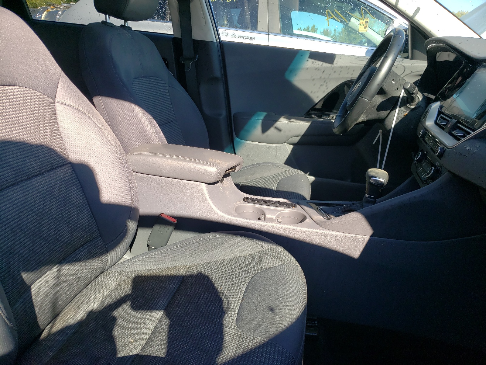 Photo 5 from auction – 2020 KIA NIRO LX with VIN KNDCB3LC2L5398785