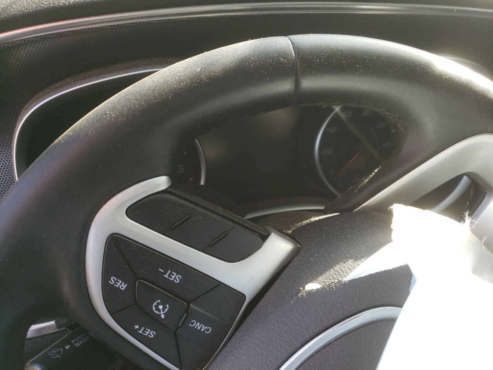 Photo 8 from auction – 2015 DODGE CHARGER SX with VIN 2C3CDXHG0FH896112