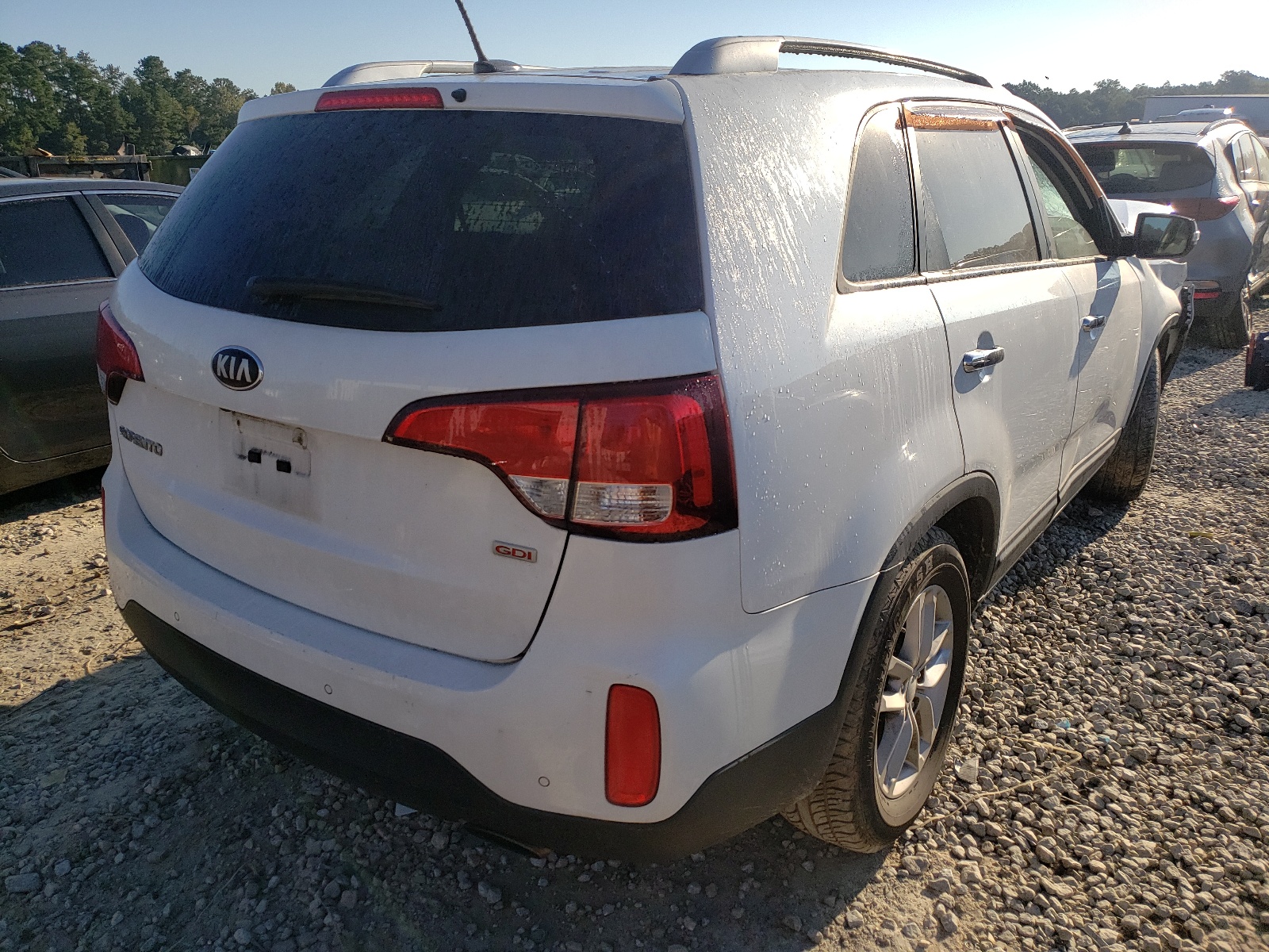 Zdjęcie 4 z aukcji – 2014 KIA SORENTO LX z VIN 5XYKT3A67EG439735