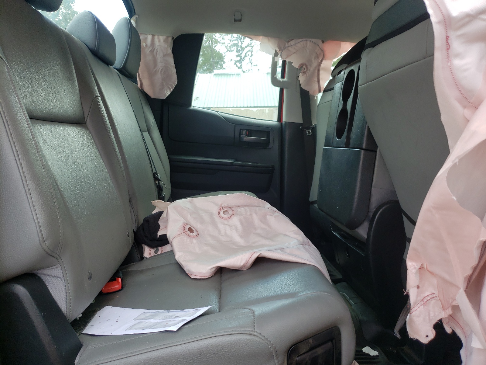 Photo 6 from auction – 2015 TOYOTA TUNDRA DOU with VIN 5TFUM5F13FX061233