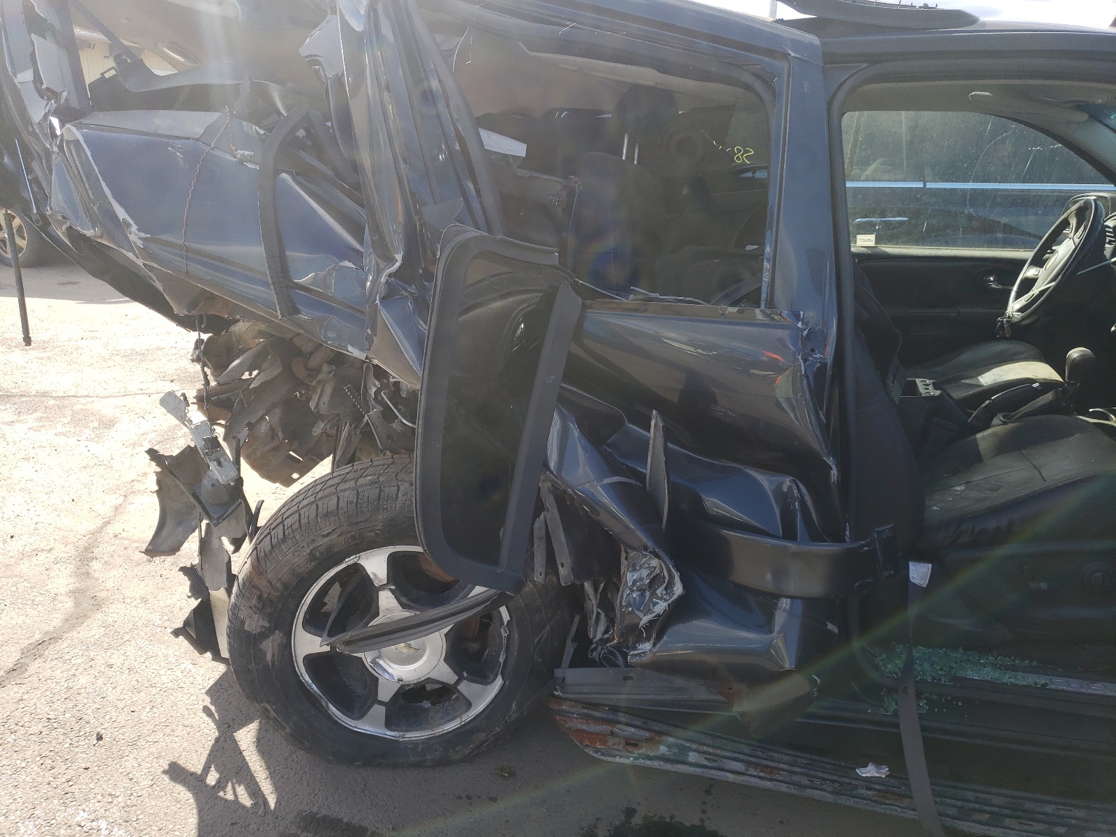 Photo 9 from auction – 2005 CHEVROLET TRAILBLAZE with VIN 1GNET16S756184246