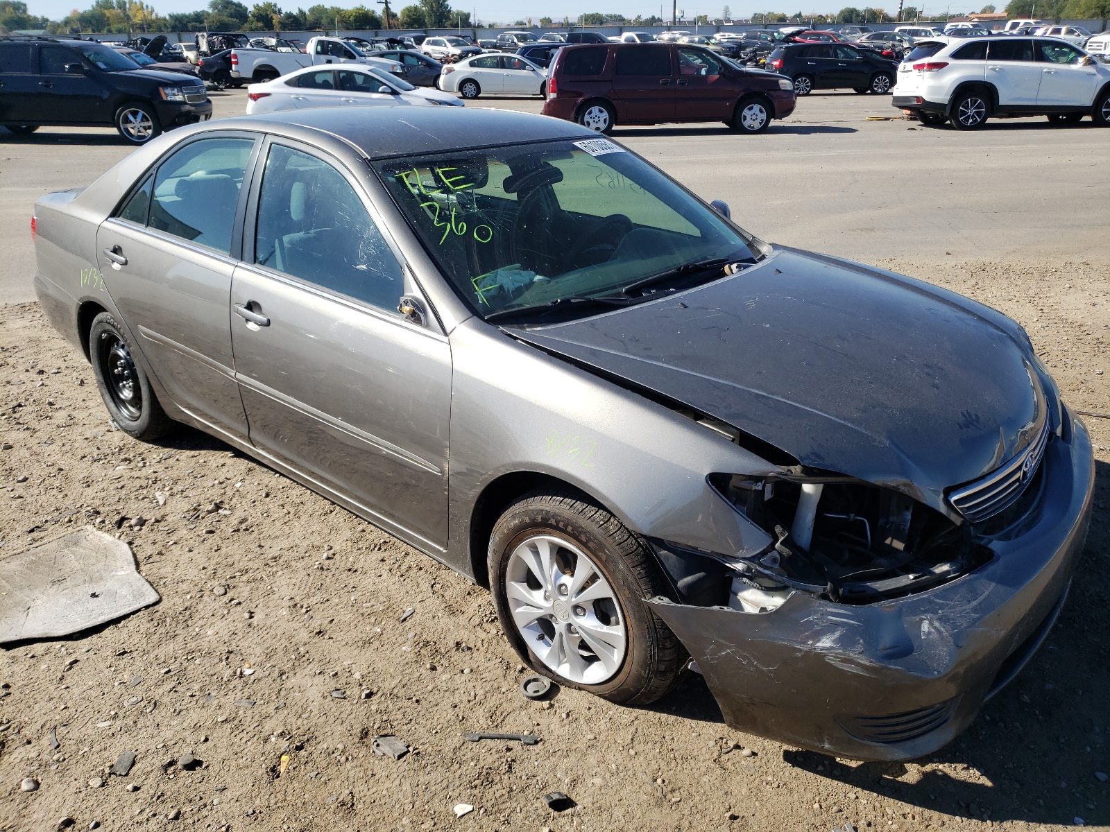 Photo 1 from auction – 2005 TOYOTA CAMRY LE with VIN 4T1BF30K05U612107