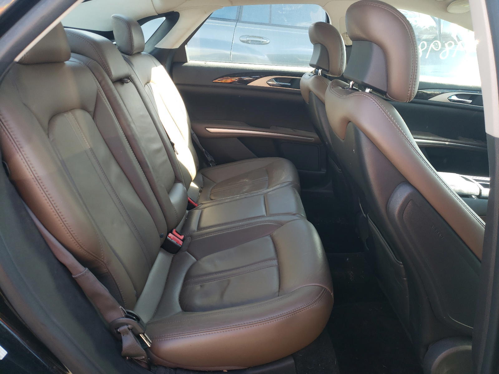 Photo 6 from auction – 2014 LINCOLN MKZ with VIN 3LN6L2J91ER819242