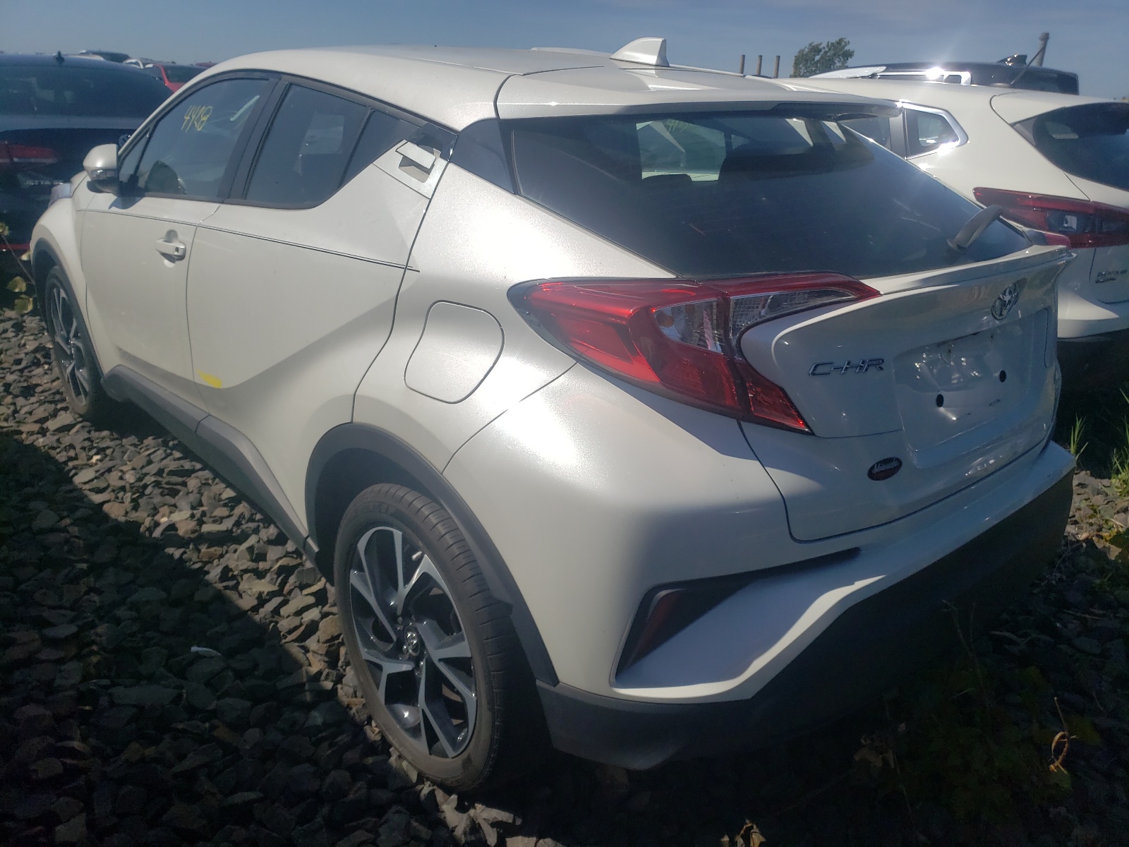 Photo 3 from auction – 2019 TOYOTA C-HR XLE with VIN NMTKHMBX1KR092561