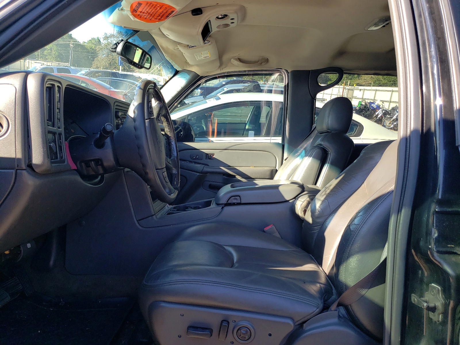 Photo 5 from auction – 2004 CHEVROLET SILVERADO with VIN 1GCHK23114F137917