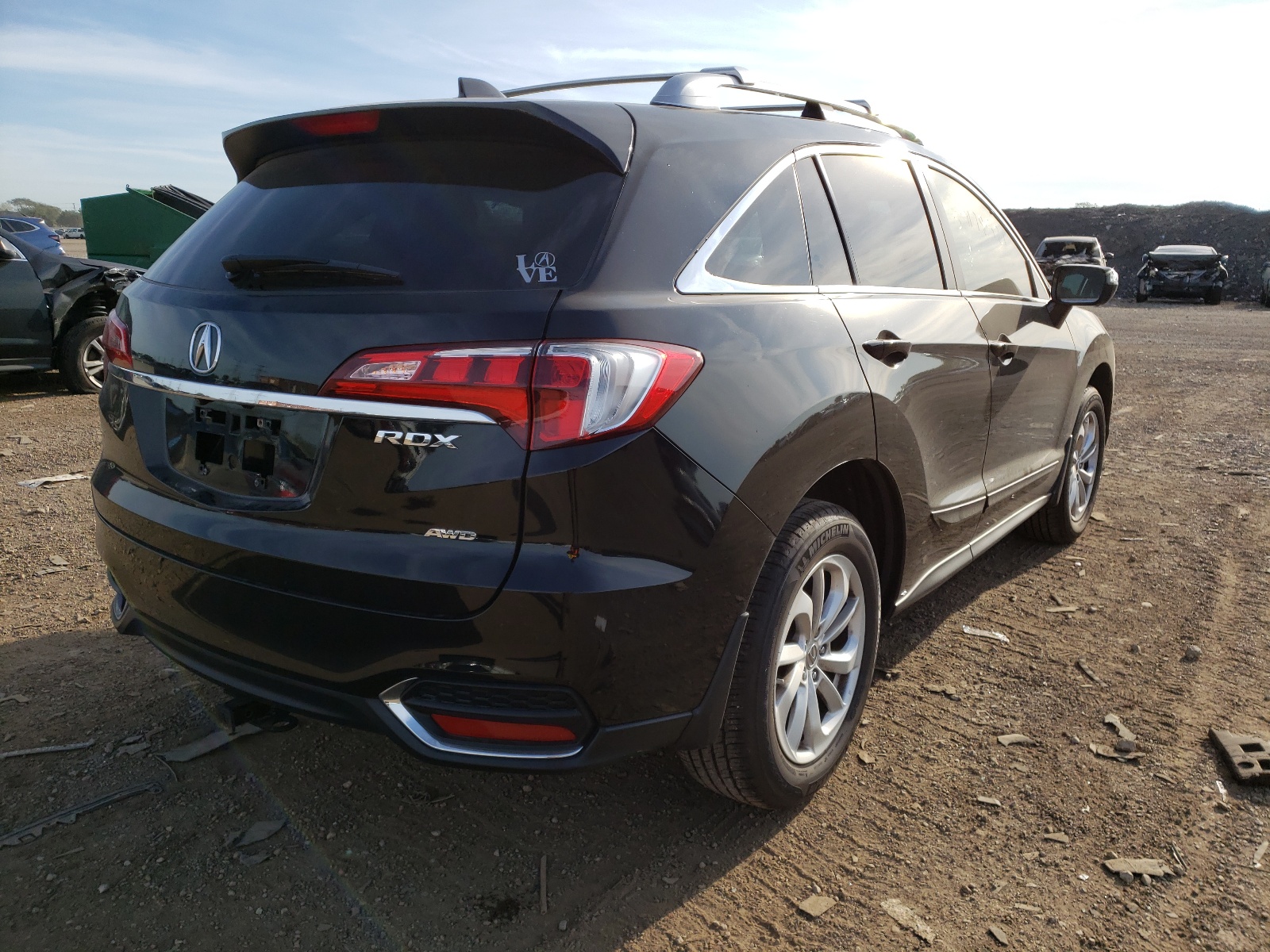 Photo 4 from auction – 2017 ACURA RDX with VIN 5J8TB3H38HL010567