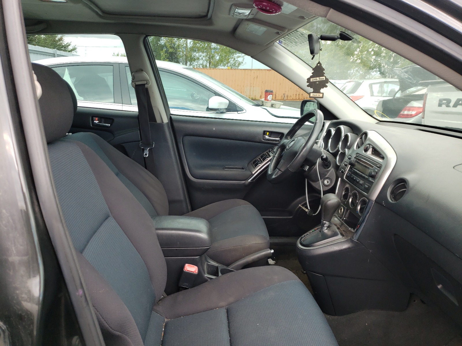 Photo 5 from auction – 2006 TOYOTA COROLLA MA with VIN 2T1KR32E86C599690
