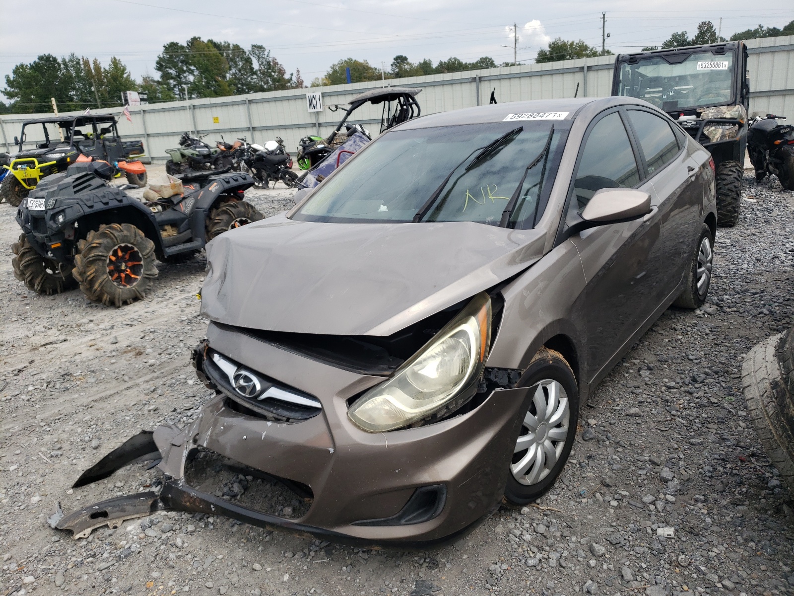 Photo 2 from auction – 2014 HYUNDAI ACCENT GLS with VIN KMHCT4AE1EU642552