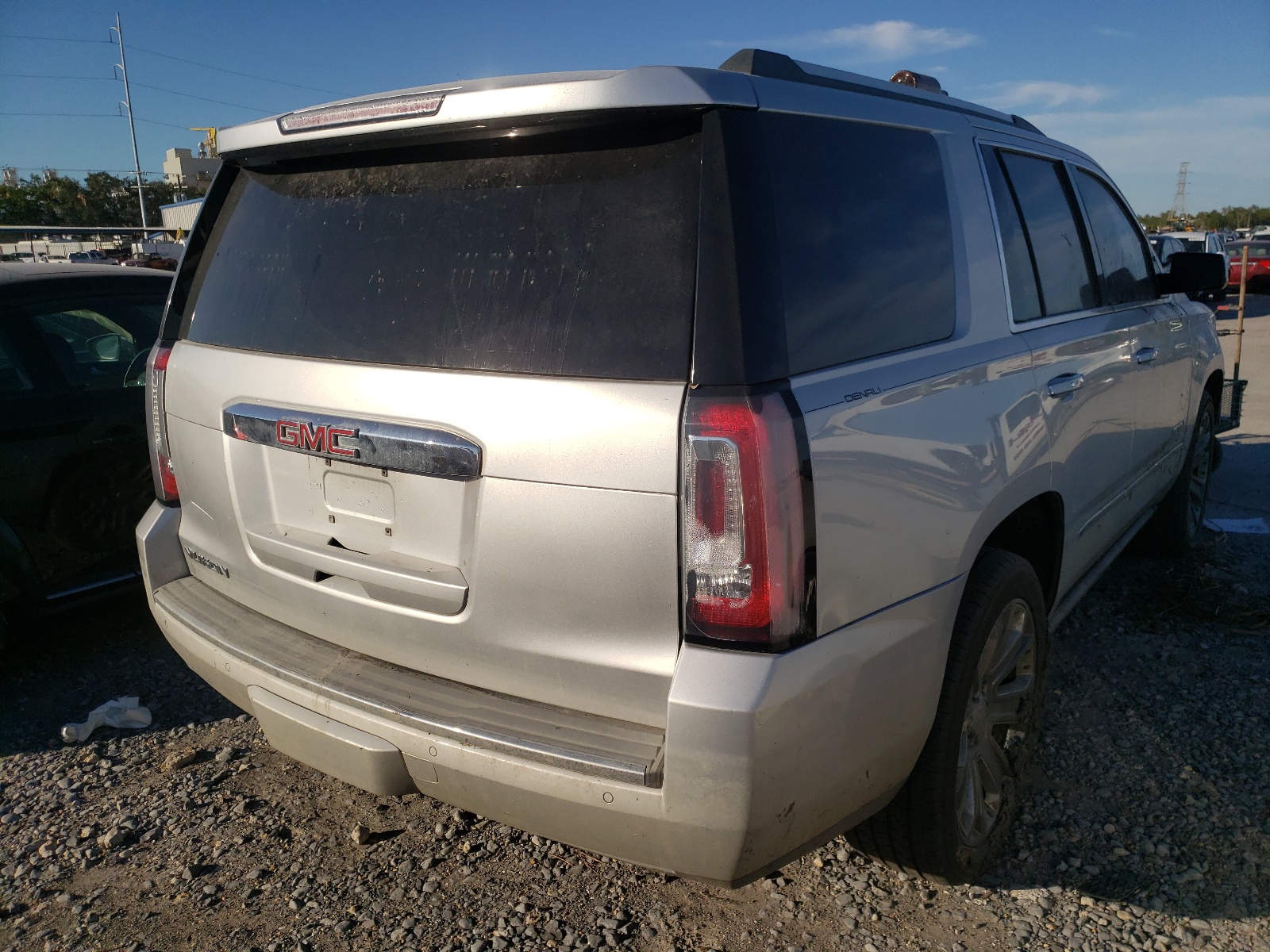 Photo 4 from auction – 2015 GMC YUKON DENA with VIN 1GKS1CKJ4FR153180