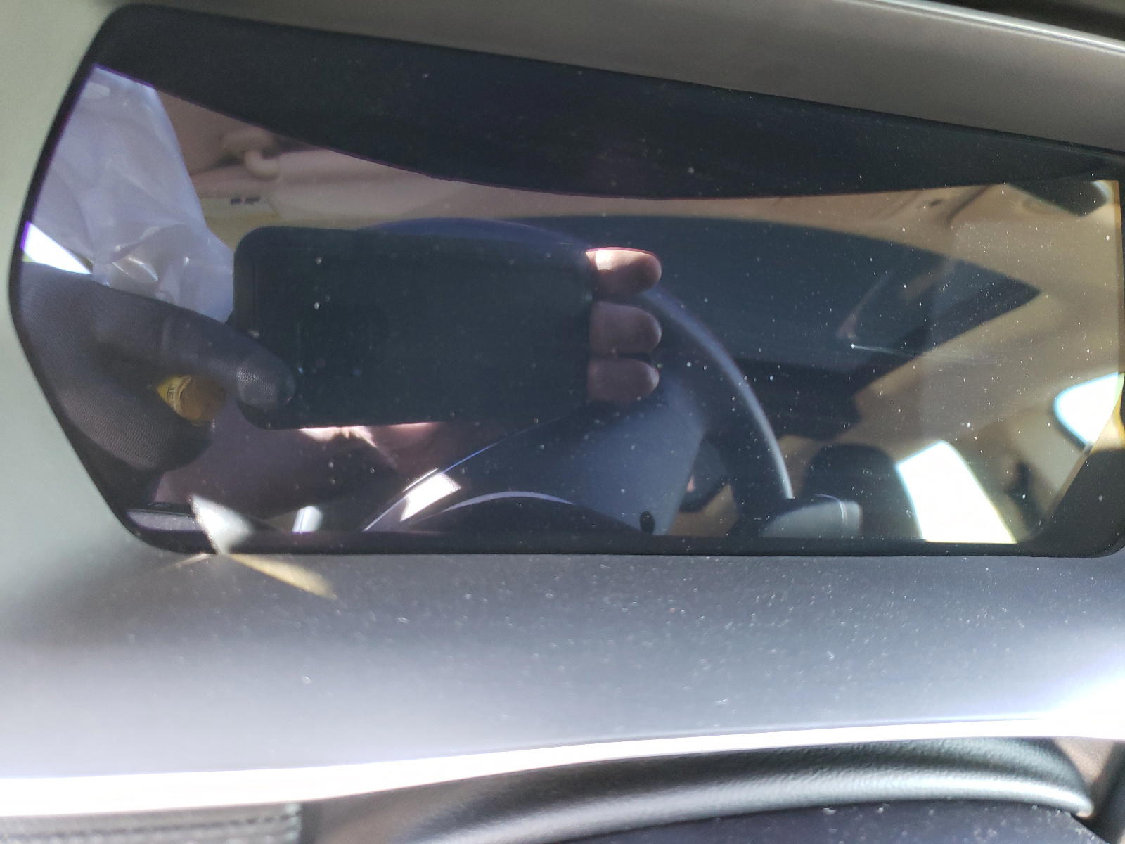 Photo 8 from auction – 2015 TESLA MODEL S 85 with VIN 5YJSA1H28FFP71317