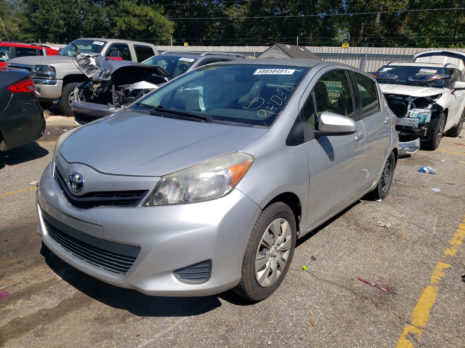 Photo 2 from auction – 2013 TOYOTA YARIS with VIN JTDKTUD37DD550287