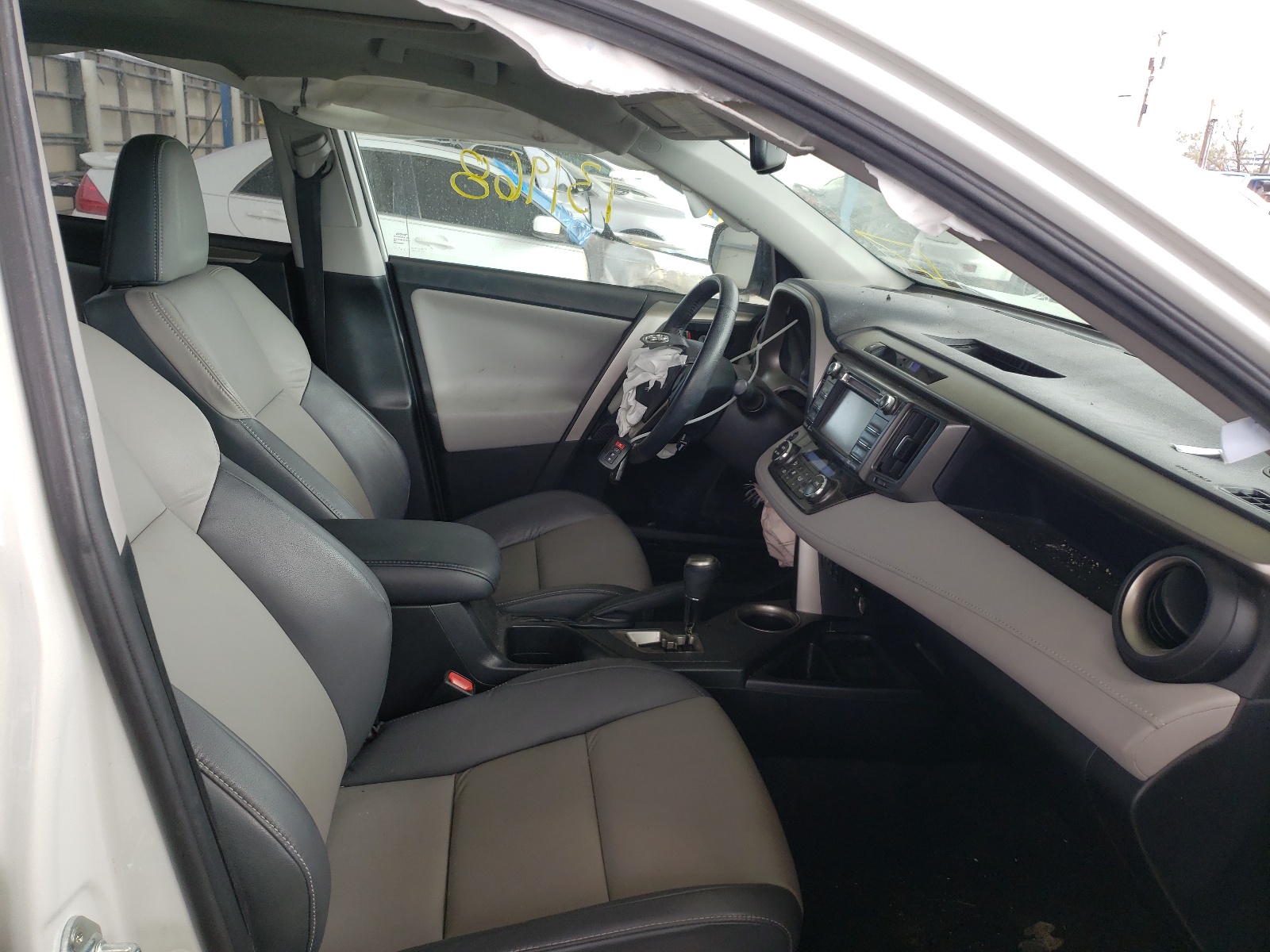 صورة رقم 5 من المزاد - 2015 TOYOTA RAV4 LIMIT مع VIN 2T3DFREV1FW258945