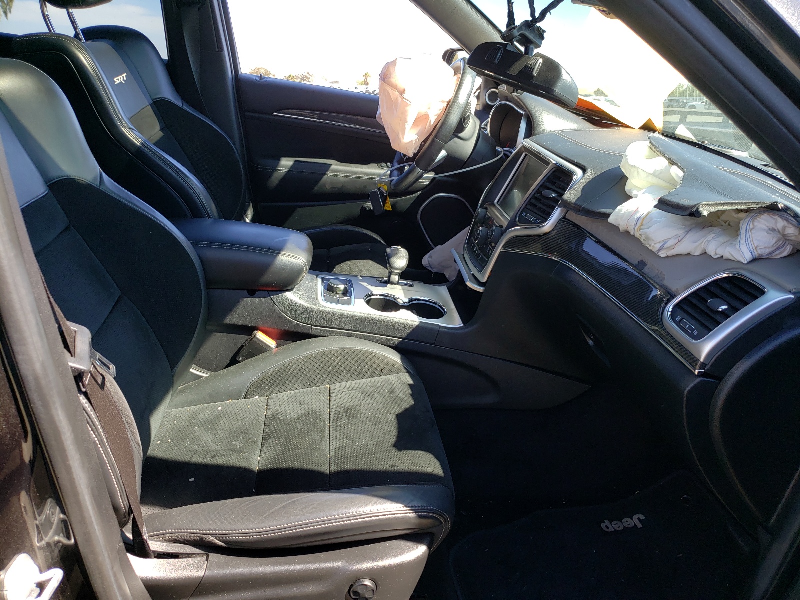 Photo 5 from auction – 2014 JEEP GRAND CHER with VIN 1C4RJFDJXEC319096