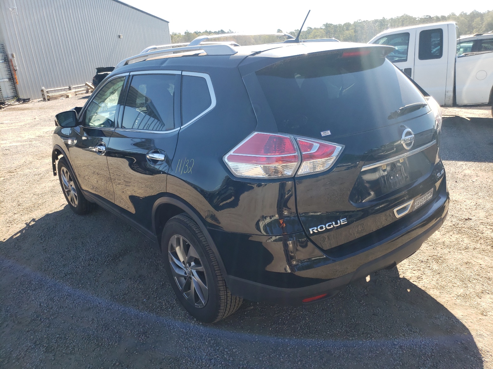 Photo 3 from auction – 2015 NISSAN ROGUE S with VIN 5N1AT2MV6FC902572