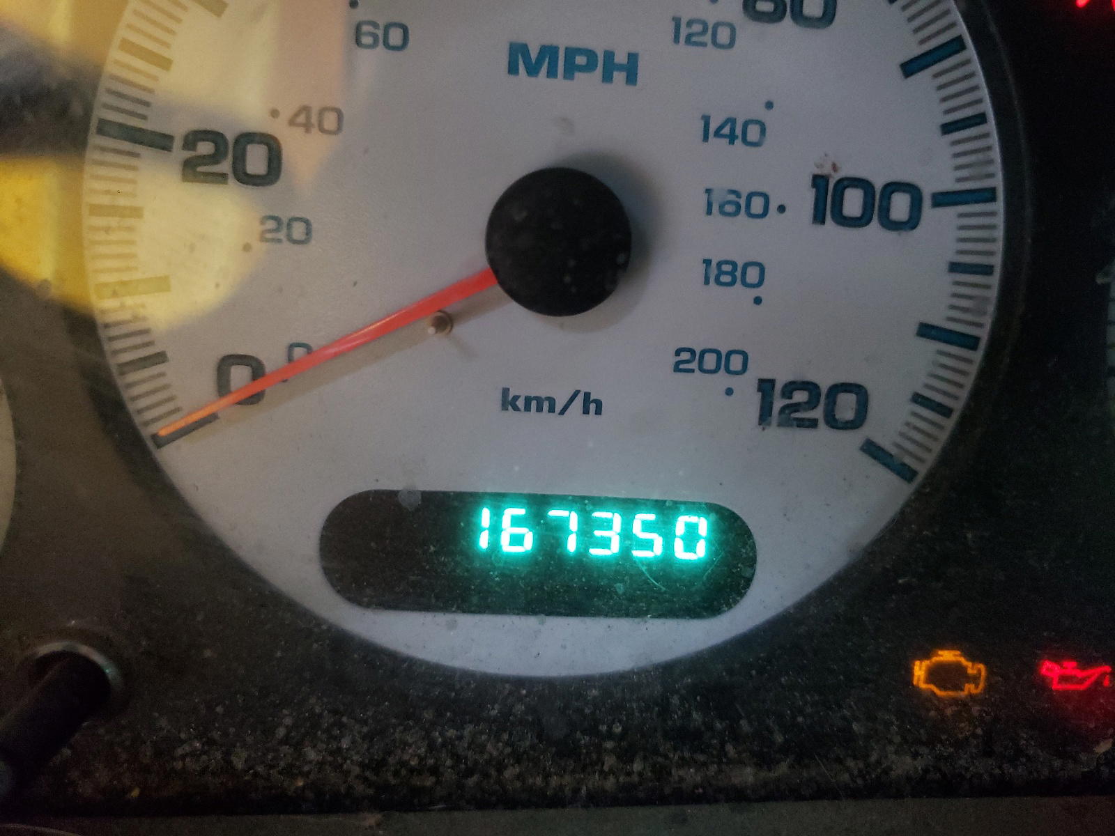 Photo 8 from auction – 2003 CHRYSLER TOWN & COU with VIN 2C4GP44L83R367115