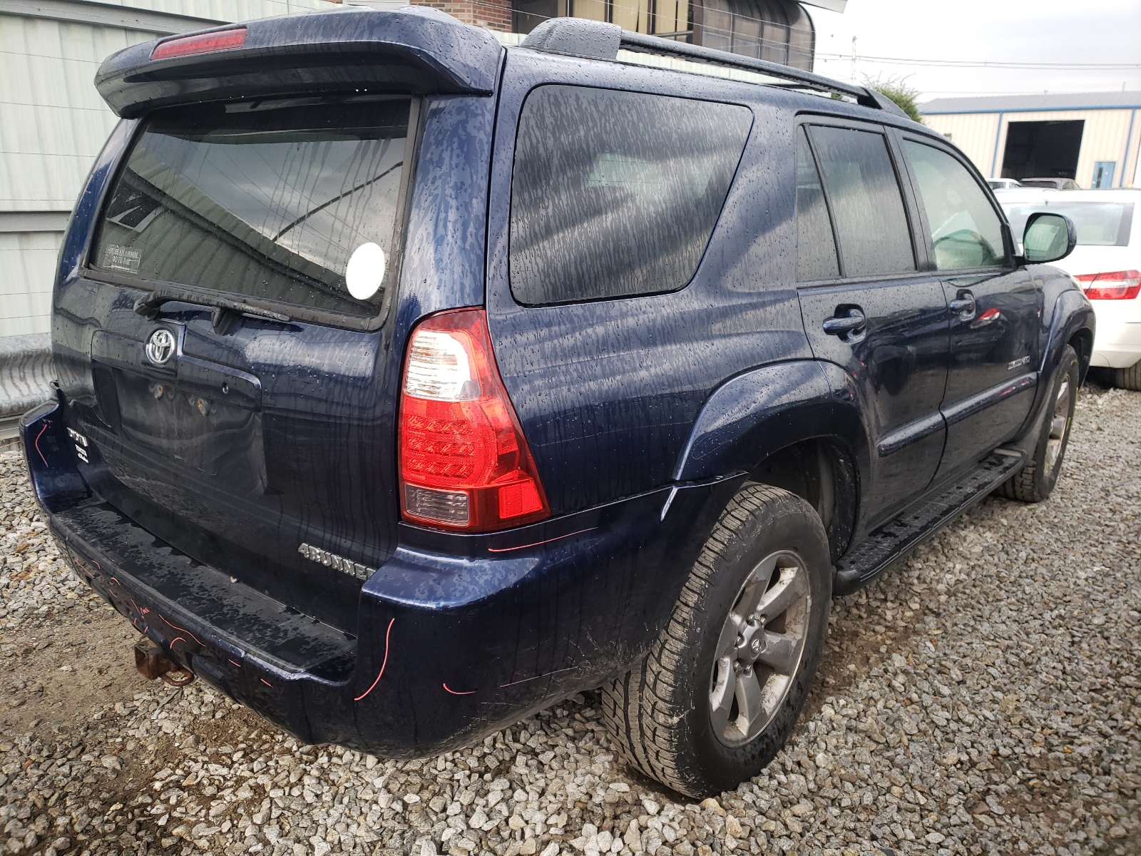 Photo 4 from auction – 2008 TOYOTA 4RUNNER LI with VIN JTEBU17R880129036