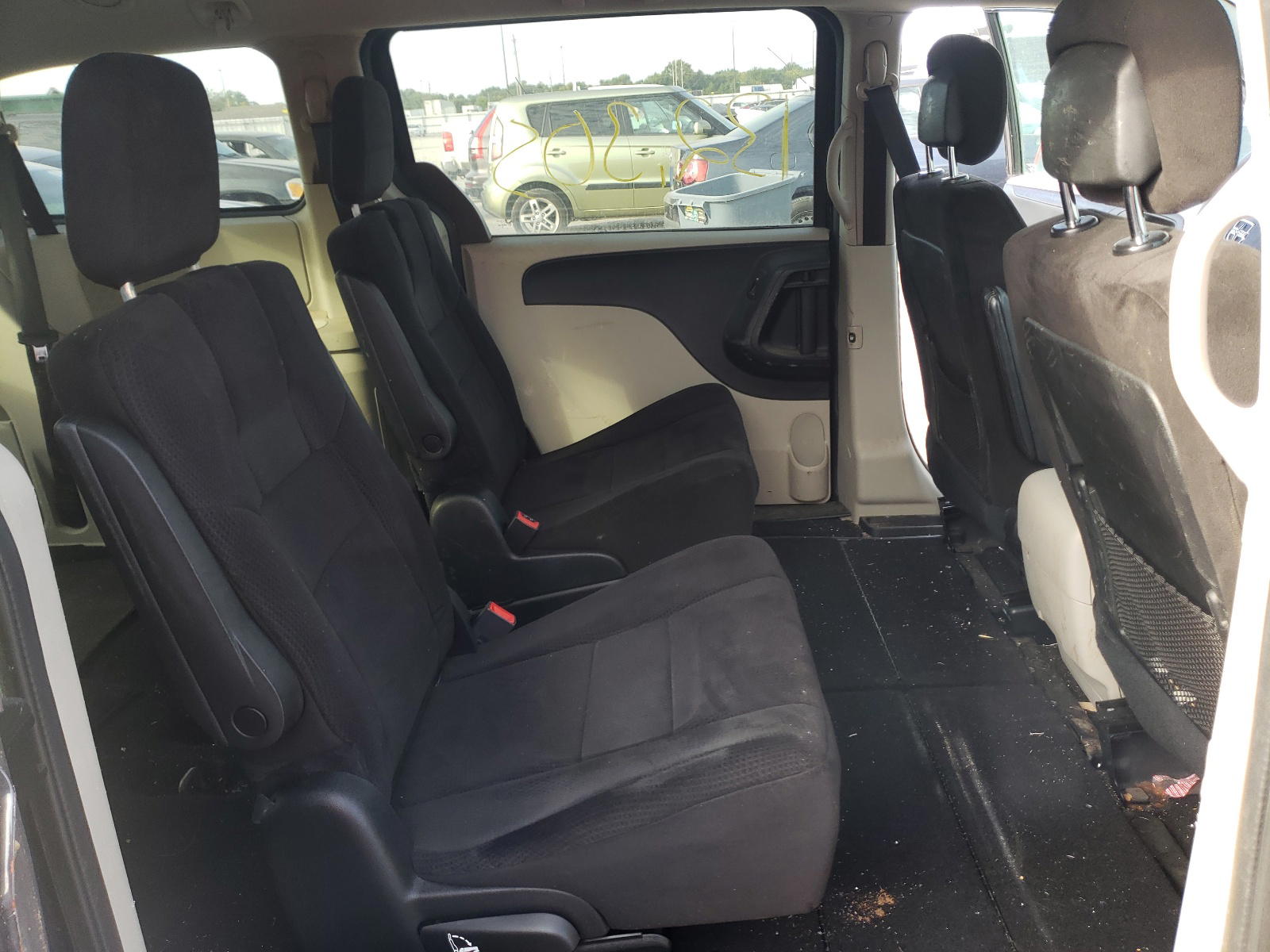 Photo 6 from auction – 2012 DODGE GRAND CARA with VIN 2C4RDGCG0CR225154
