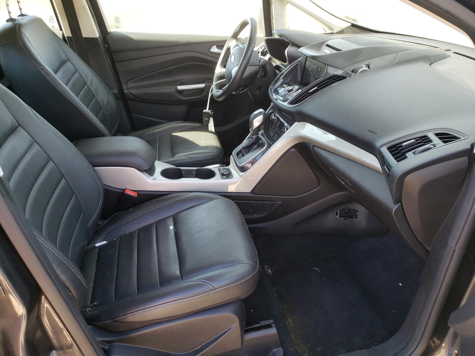 Photo 5 from auction – 2015 FORD C-MAX PREM with VIN 1FADP5CU0FL108527