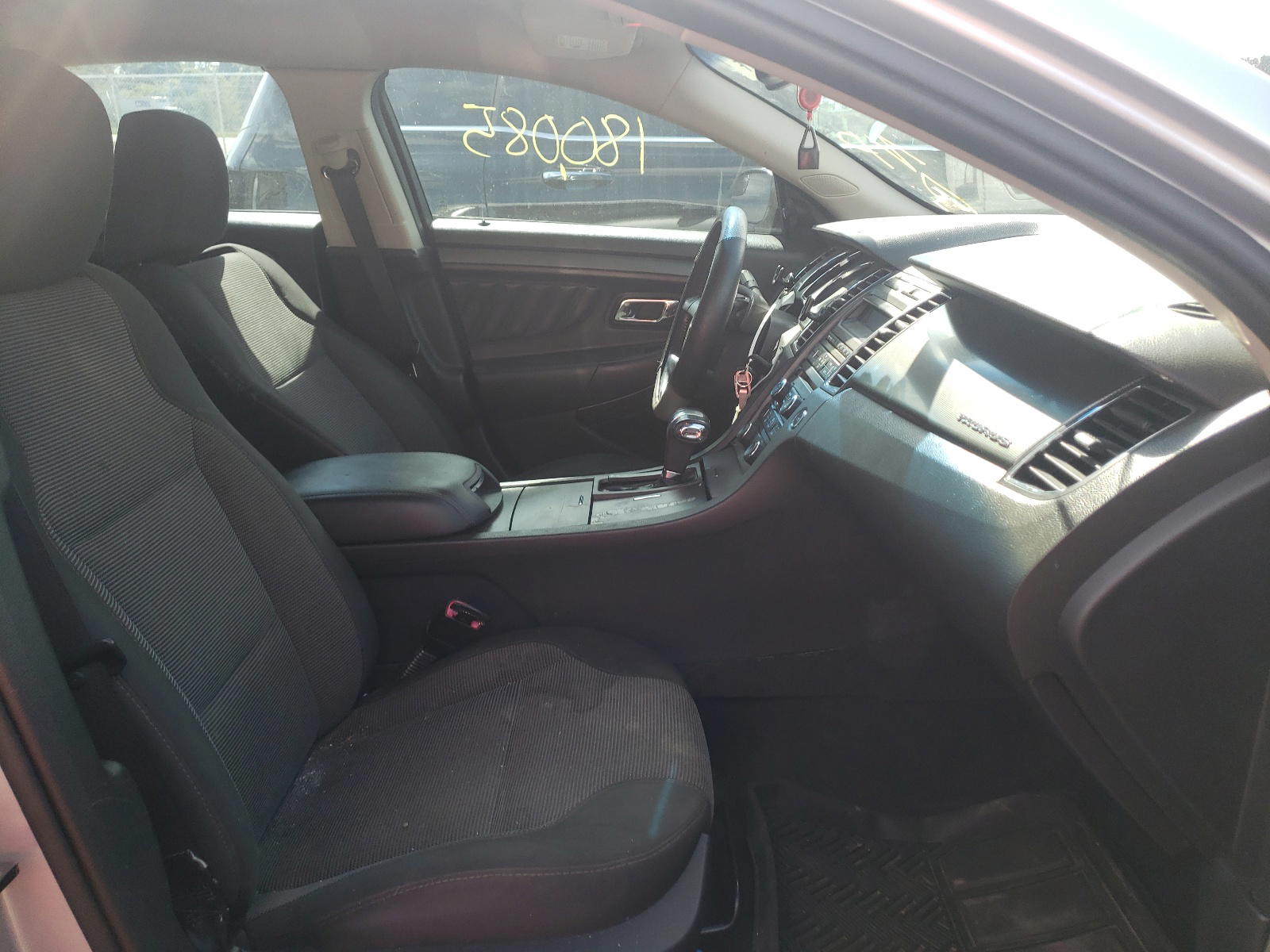 Photo 5 from auction – 2010 FORD TAURUS SEL with VIN 1FAHP2EW9AG112074