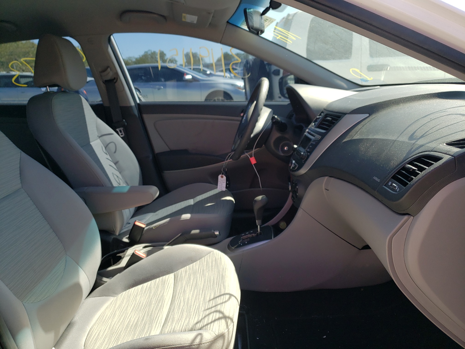Photo 5 from auction – 2017 HYUNDAI ACCENT SE with VIN KMHCT5AE5HU340384