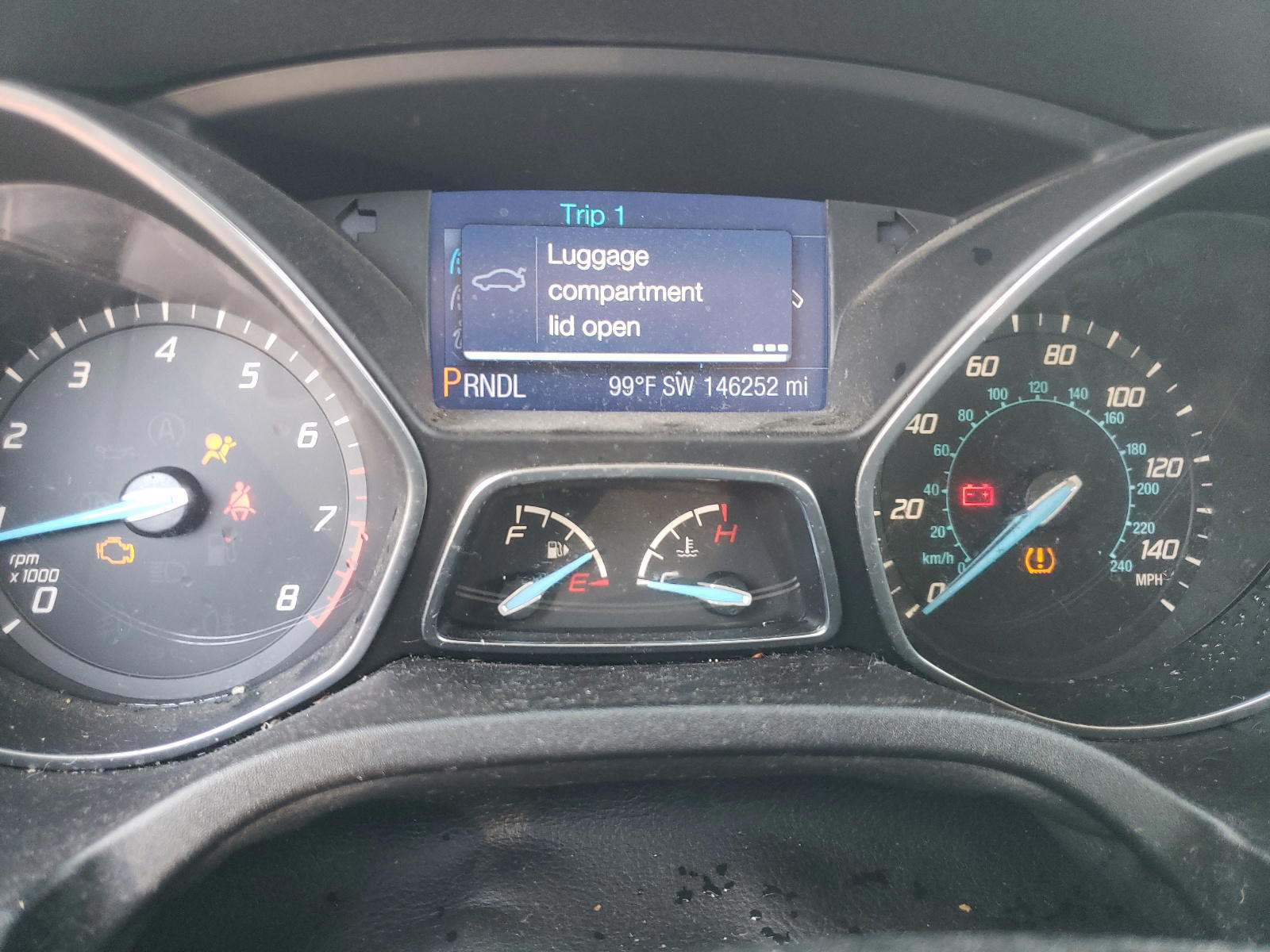 Photo 8 from auction – 2013 FORD FOCUS SE with VIN 1FADP3F21DL334412