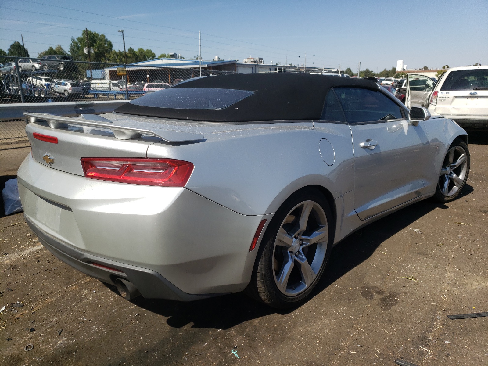 Photo 4 from auction – 2017 CHEVROLET CAMARO SS with VIN 1G1FF3D77H0205420