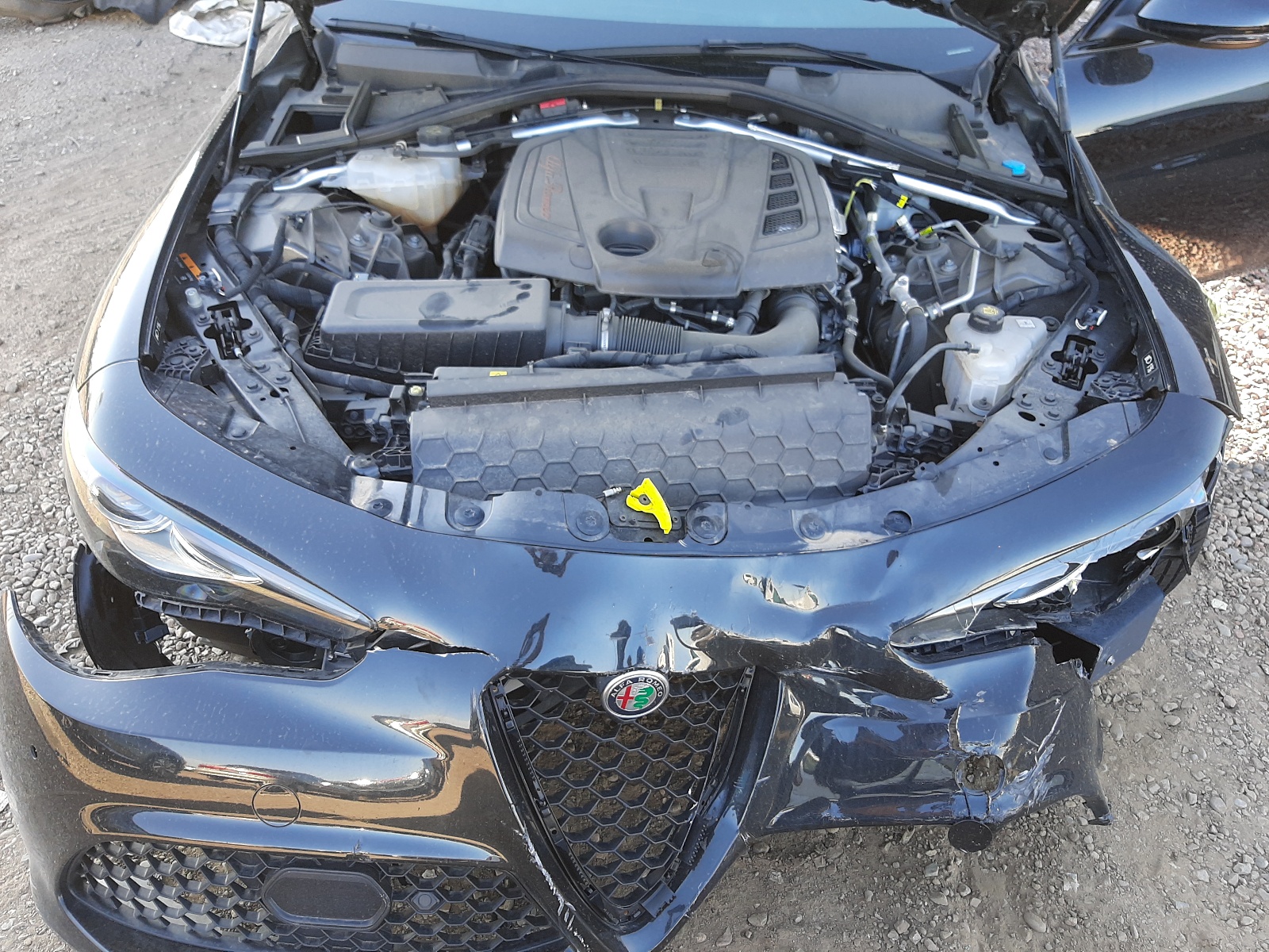 Photo 7 from auction – 2017 ALFA ROMEO GIULIA TI with VIN ZARFAECN4H7559118