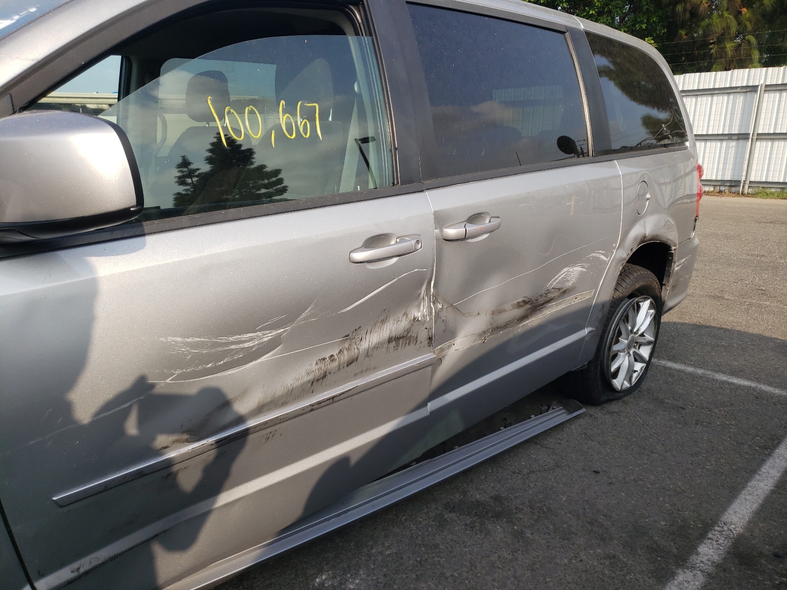 صورة رقم 9 من المزاد - 2015 DODGE GRAND CARA مع VIN 2C4RDGCG2FR745490