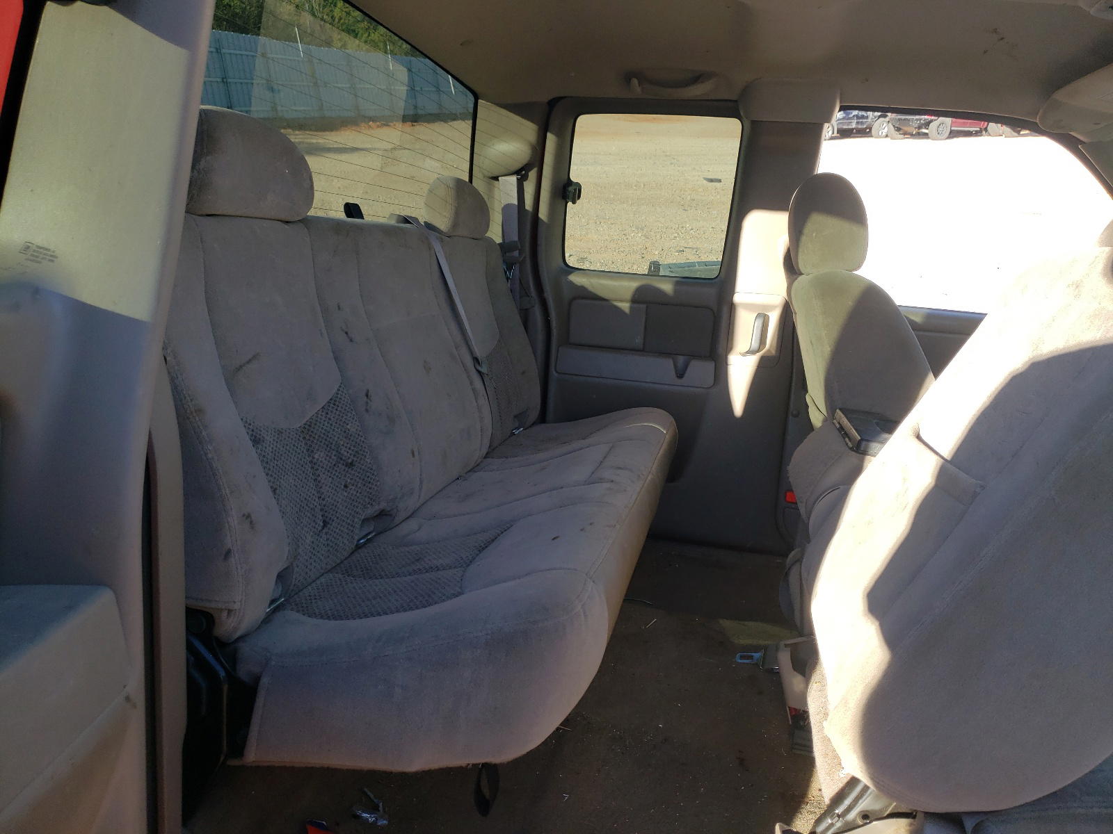 Photo 6 from auction – 2006 CHEVROLET SILVERADO with VIN 1GCEC19Z66Z143270