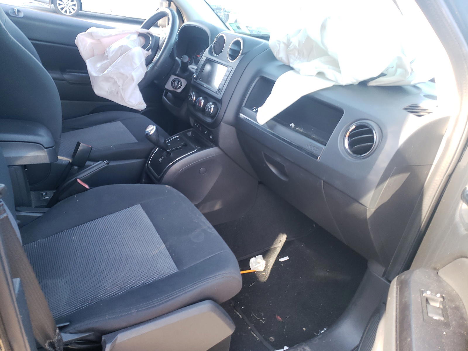 Photo 5 from auction – 2011 JEEP COMPASS SP with VIN 1J4NF1FB7BD154312