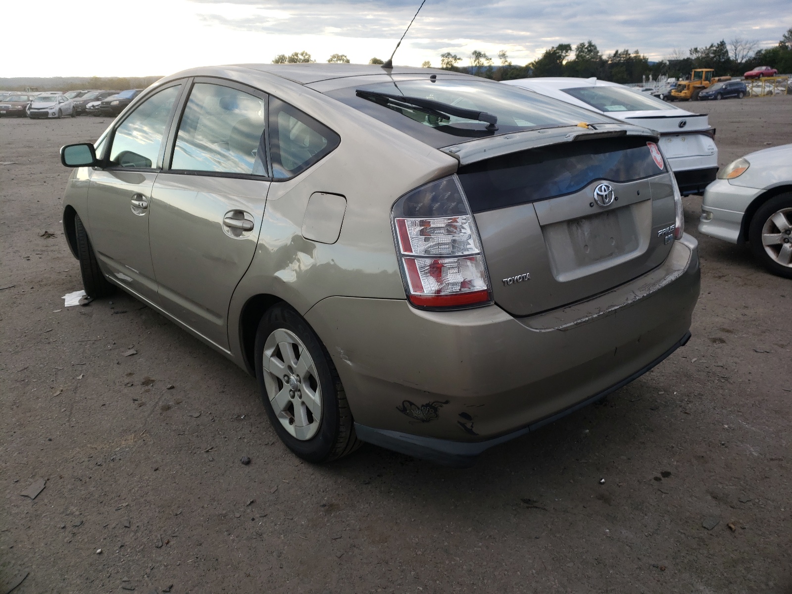 Photo 3 from auction – 2005 TOYOTA PRIUS with VIN JTDKB20U253073149