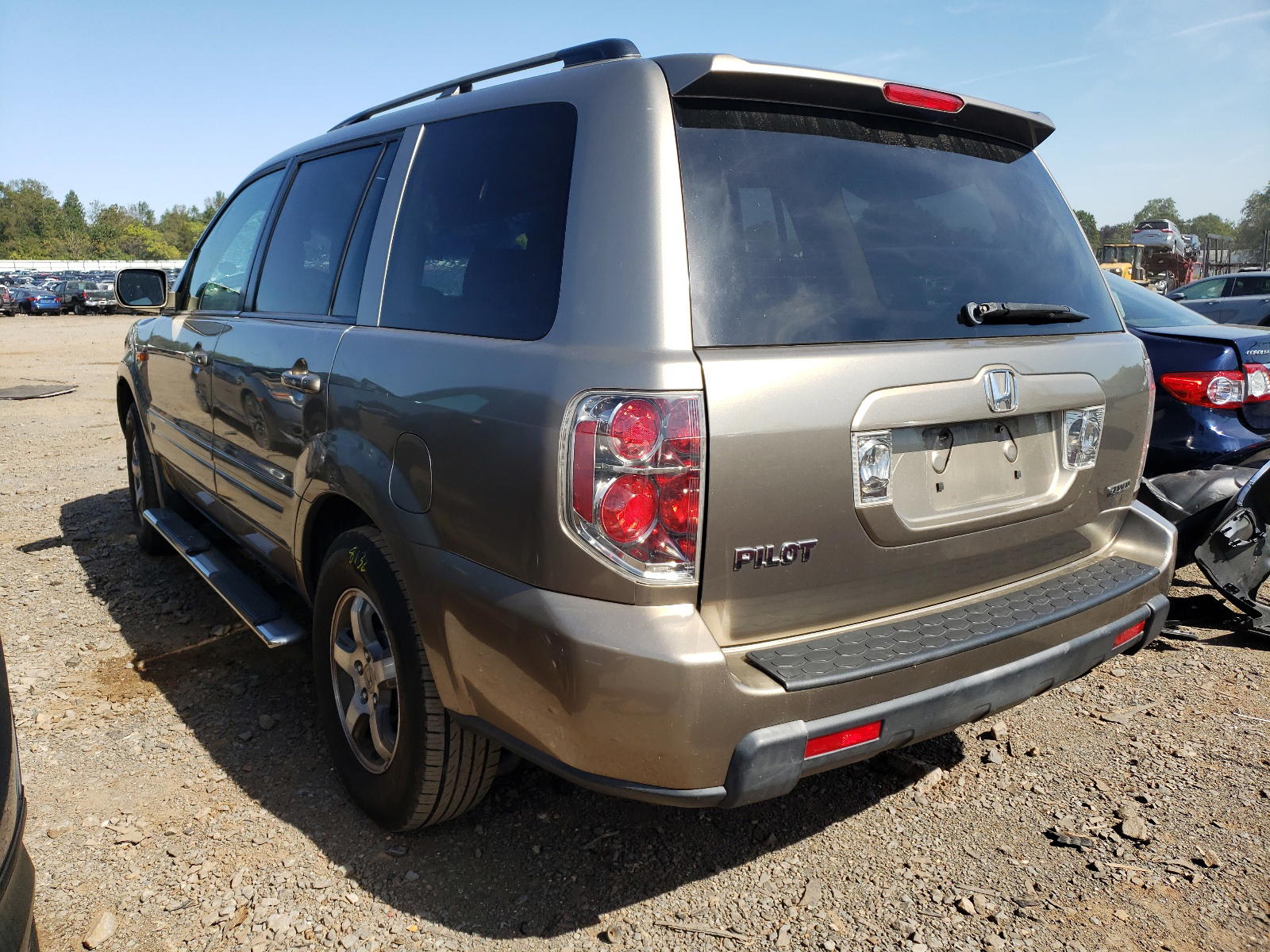 Photo 3 from auction – 2008 HONDA PILOT EXL with VIN 5FNYF18558B010835