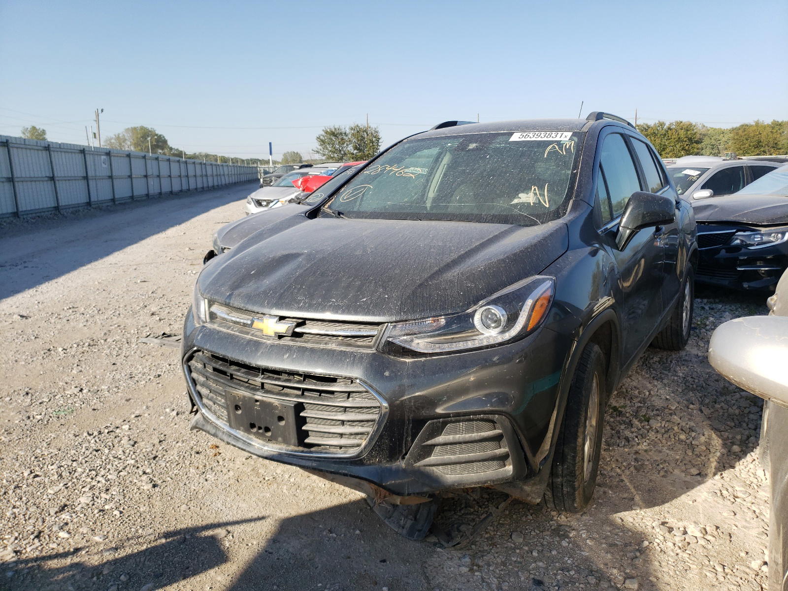 Photo 2 from auction – 2017 CHEVROLET TRAX 1LT with VIN 3GNCJLSB8HL284462