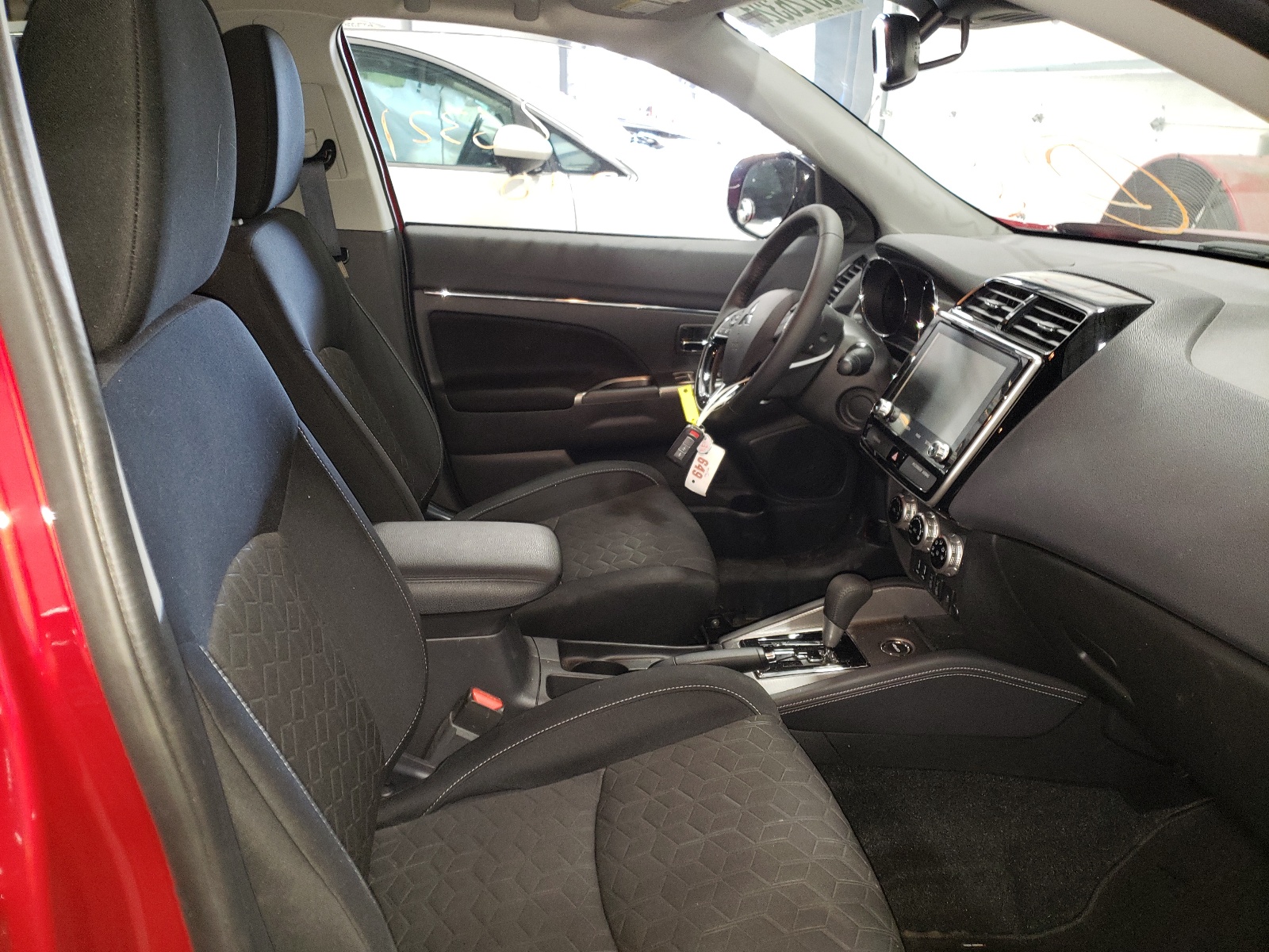 Photo 5 from auction – 2020 MITSUBISHI OUTLANDER with VIN JA4AR3AU5LU001696