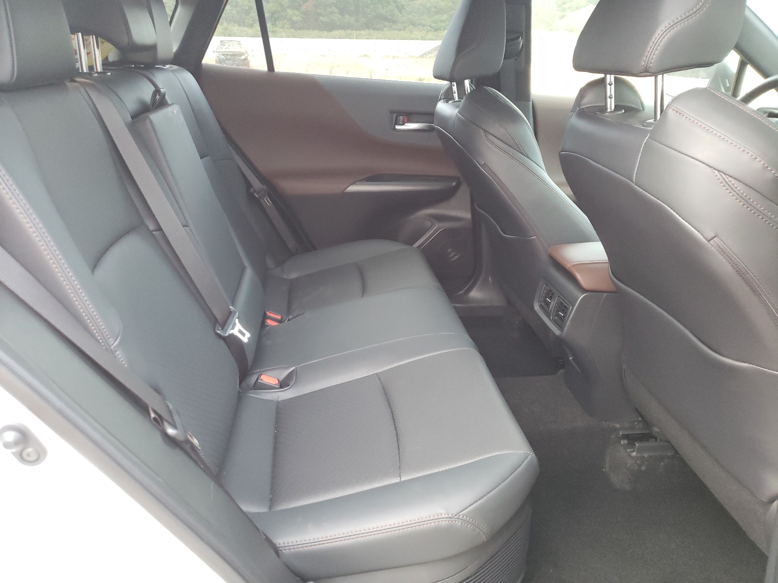 Photo 6 from auction – 2021 TOYOTA VENZA LE with VIN JTEAAAAH1MJ043494