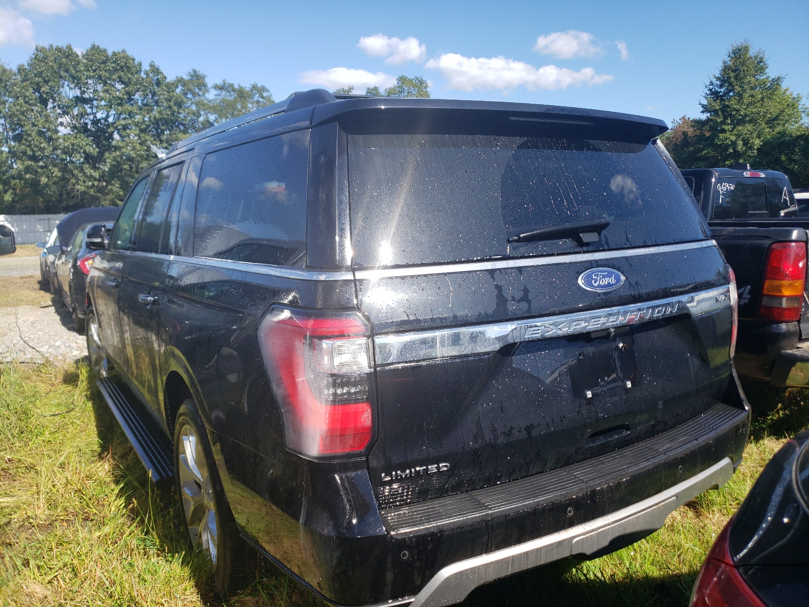 Photo 3 from auction – 2018 FORD EXPEDITION with VIN 1FMJK2ATXJEA35597