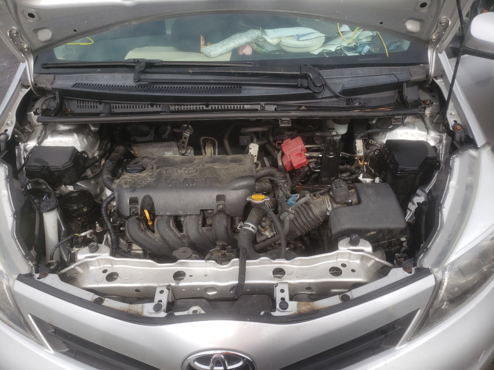 Zdjęcie 7 z aukcji – 2012 TOYOTA YARIS z VIN JTDKTUD37CD538896