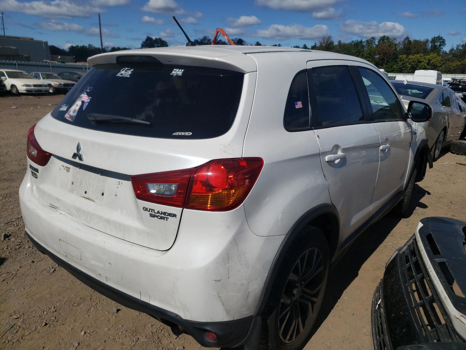 Photo 4 from auction – 2016 MITSUBISHI OUTLANDER with VIN JA4AR3AU0GZ035134