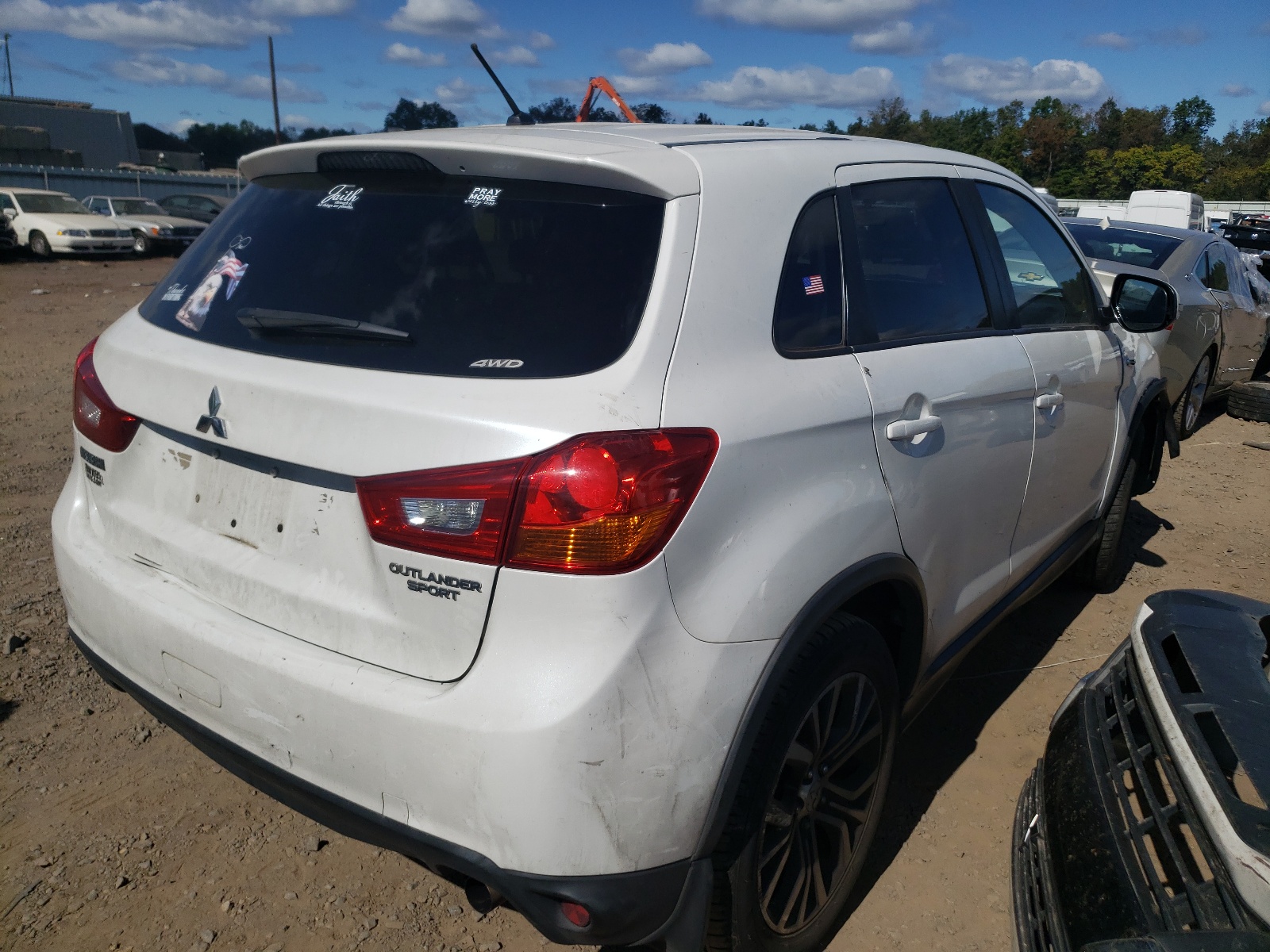 Zdjęcie 4 z aukcji – 2016 MITSUBISHI OUTLANDER z VIN JA4AR3AU0GZ035134