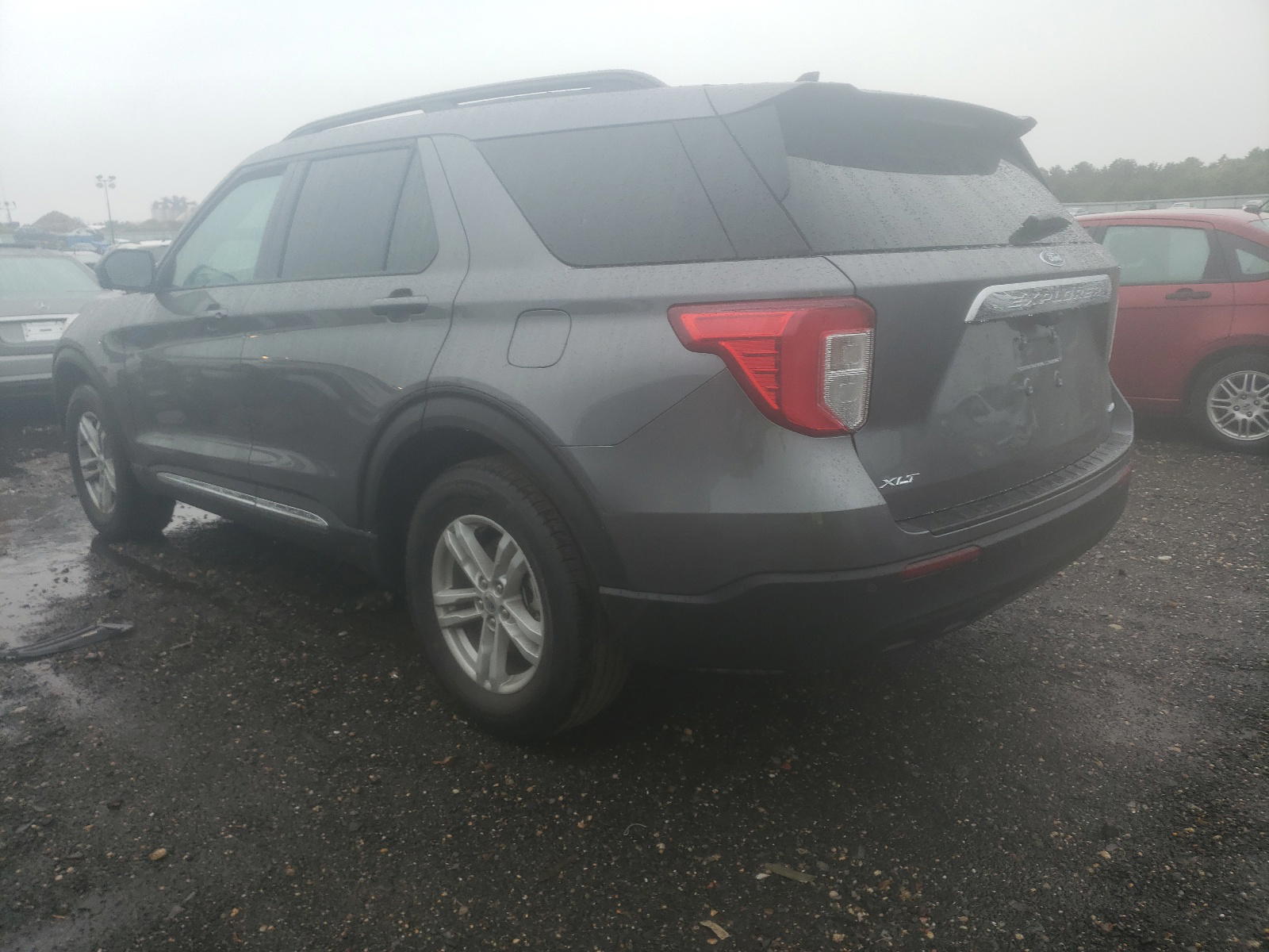 Photo 3 from auction – 2021 FORD EXPLORER X with VIN 1FMSK8DH0MGB38311