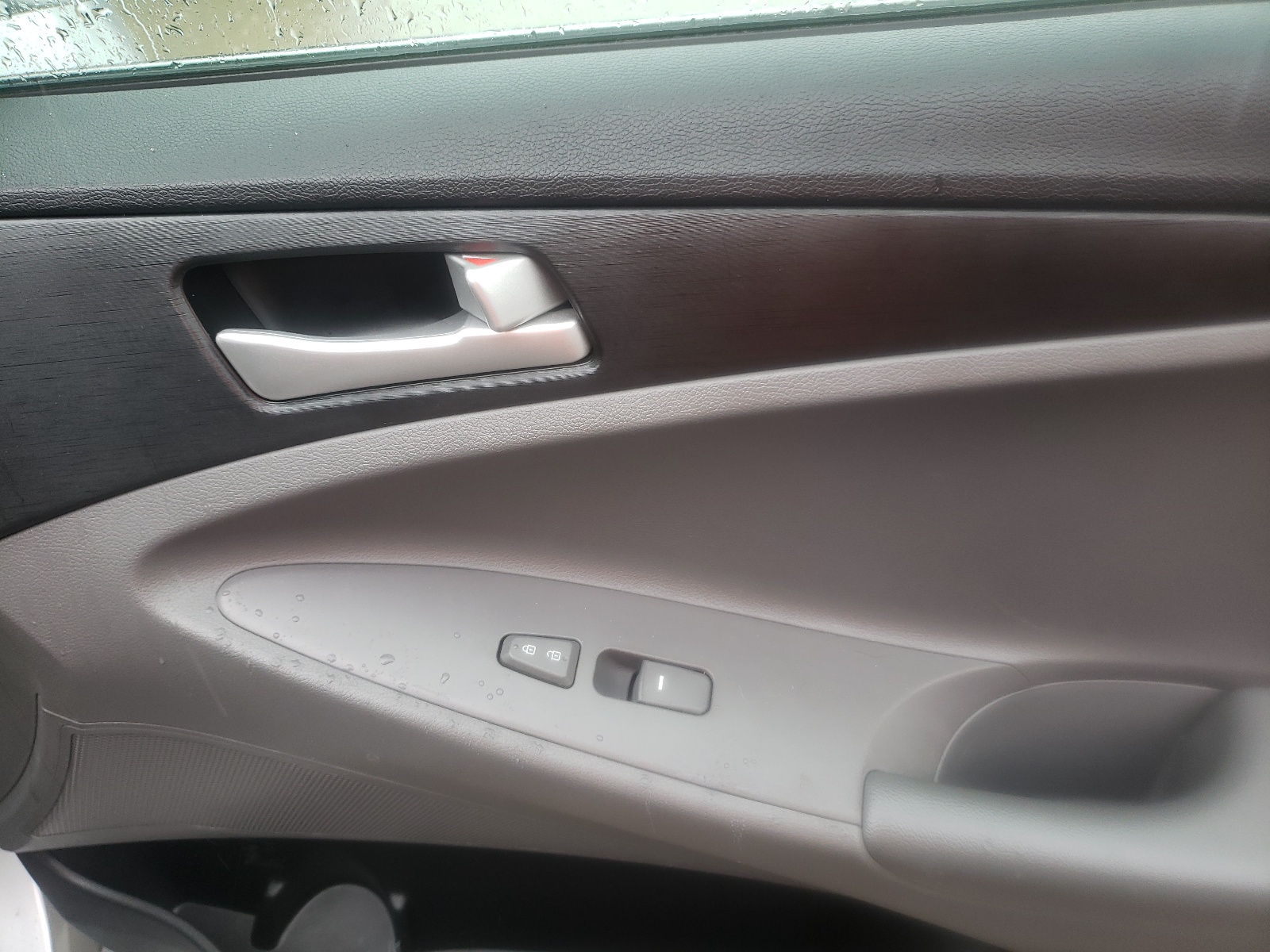 Photo 9 from auction – 2014 HYUNDAI SONATA GLS with VIN 5NPEB4AC8EH888488