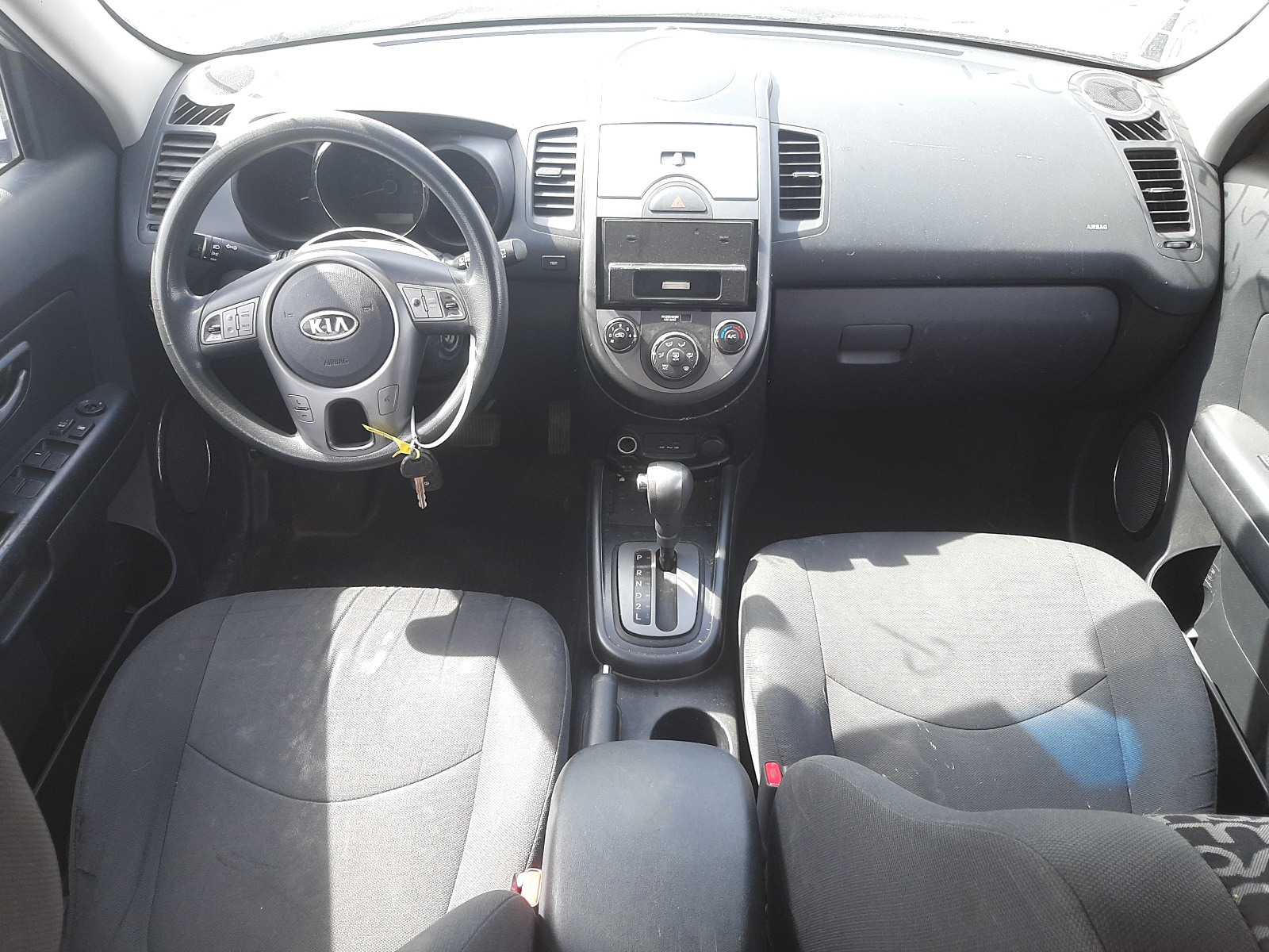Photo 9 from auction – 2010 KIA SOUL + with VIN KNDJT2A2XA7138743