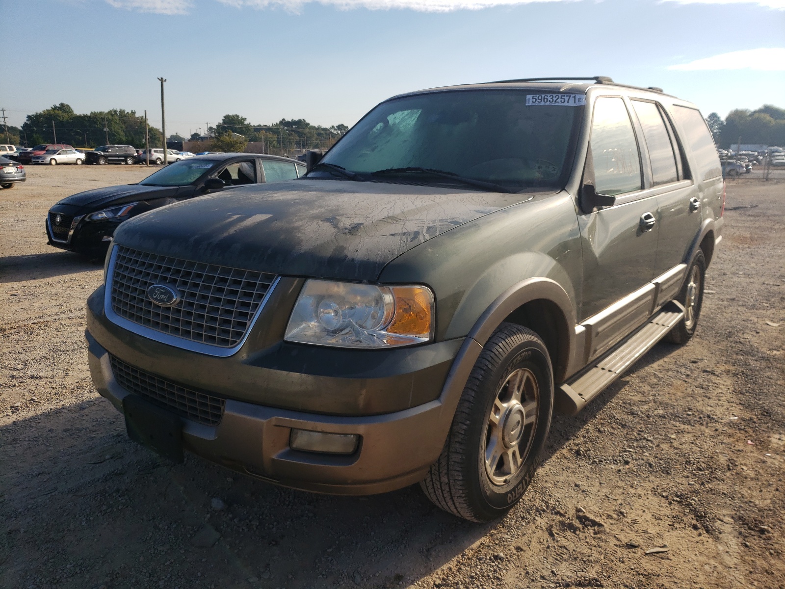 Photo 2 from auction – 2004 FORD EXPEDITION with VIN 1FMFU17L84LB12114