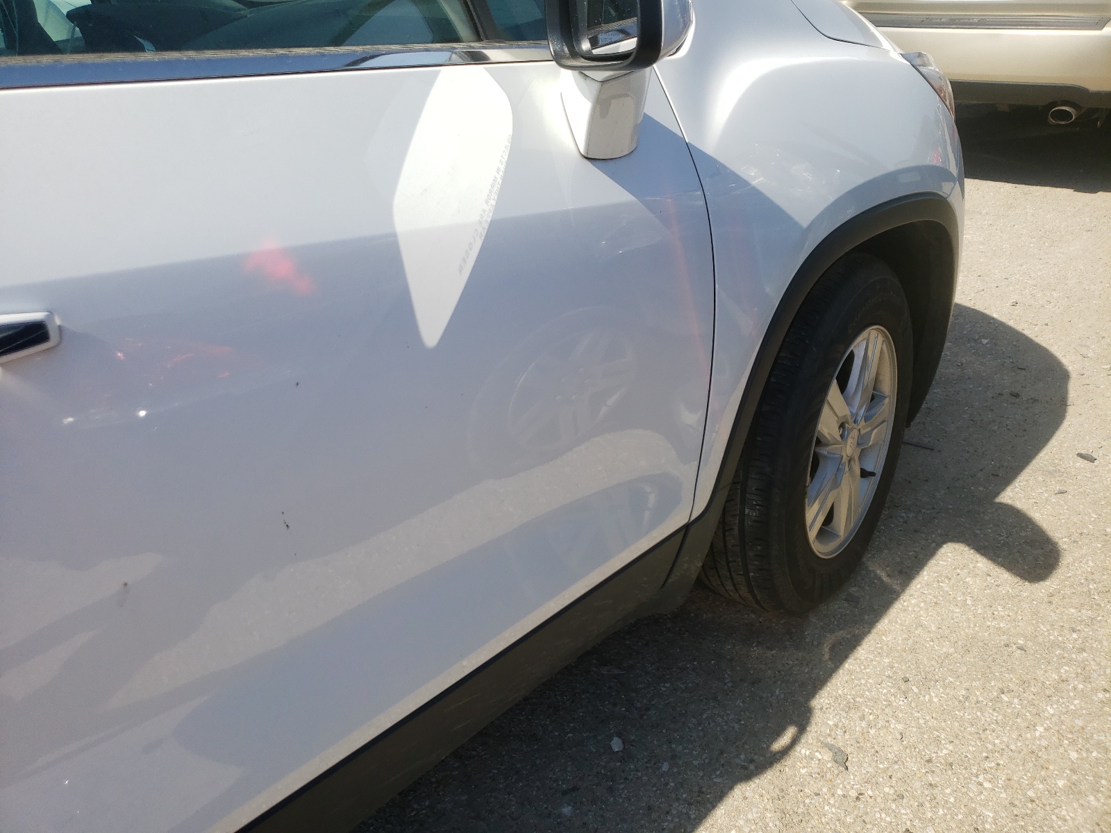 Photo 9 from auction – 2020 CHEVROLET TRAX 1LT with VIN 3GNCJLSB2LL118107