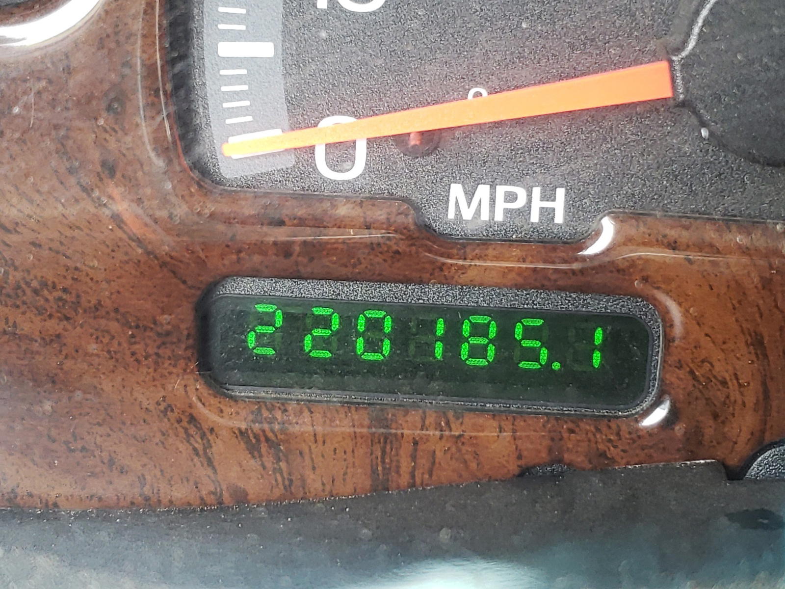 Photo 8 from auction – 2002 FORD F150 SUPER with VIN 1FTRW07L02KD78686
